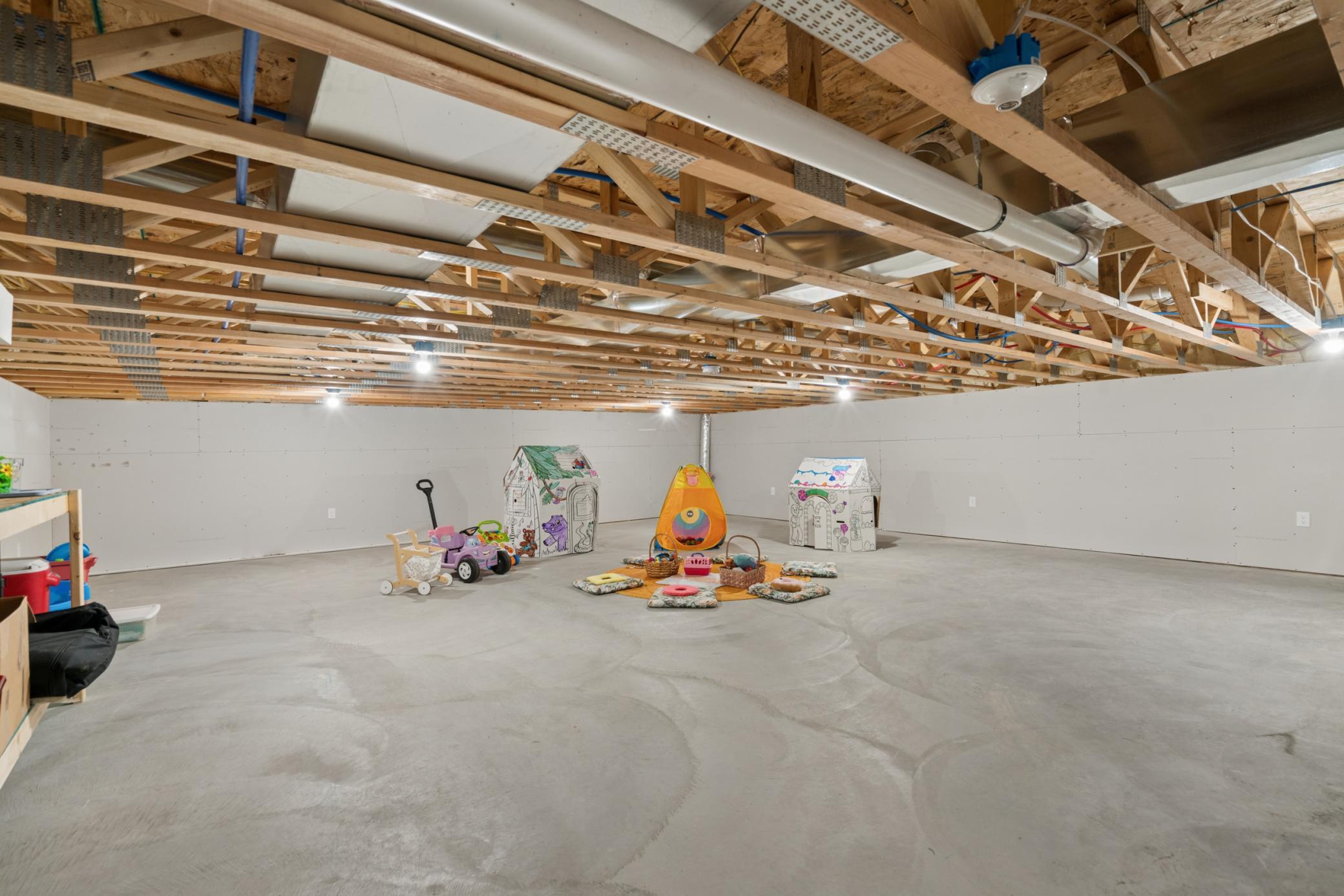 2505 W Armour Terrace
