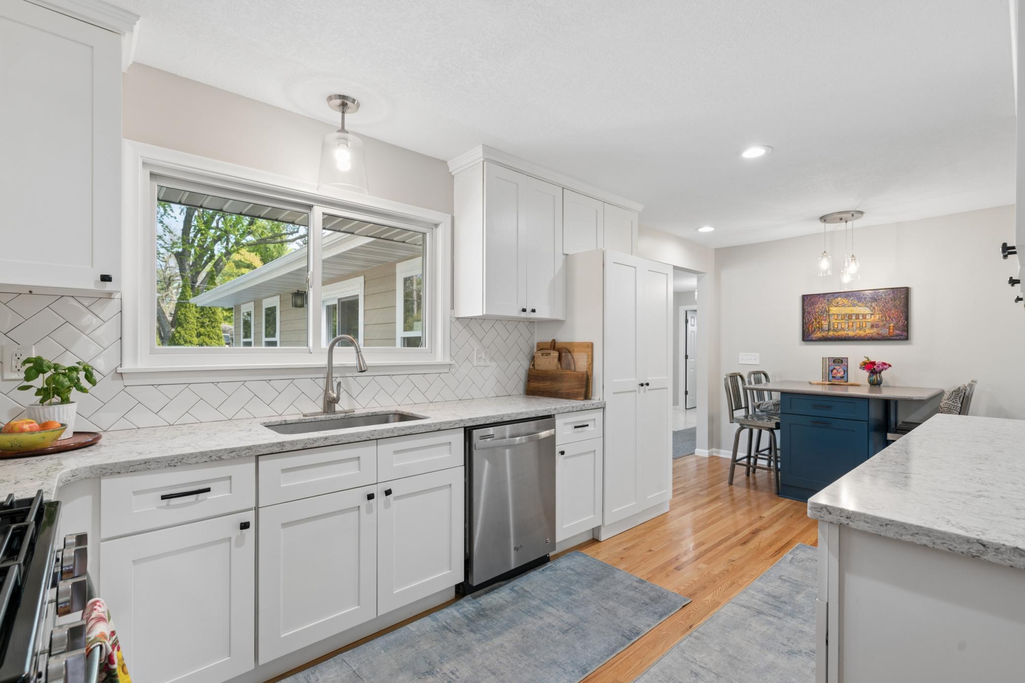 2505 W Armour Terrace