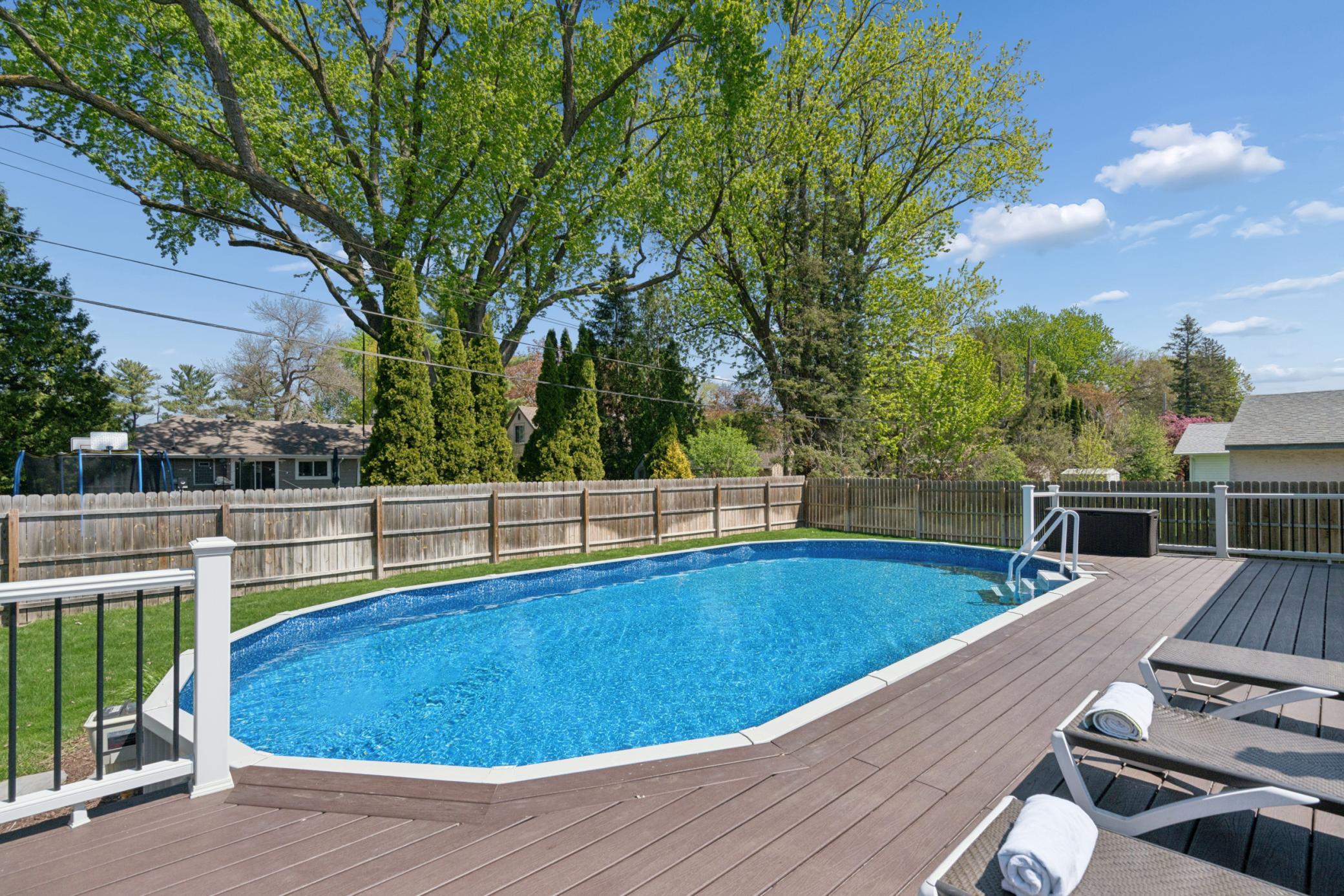 2505 W Armour Terrace