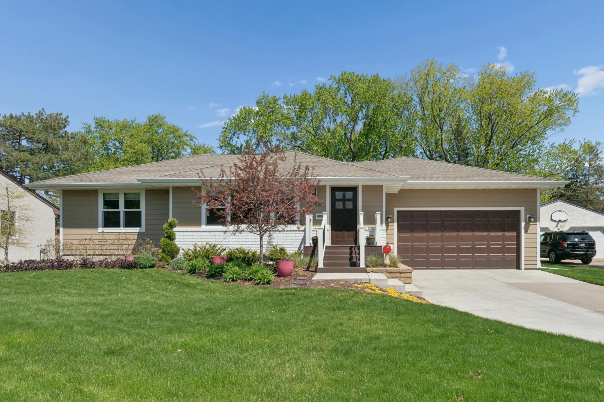 2505 W Armour Terrace