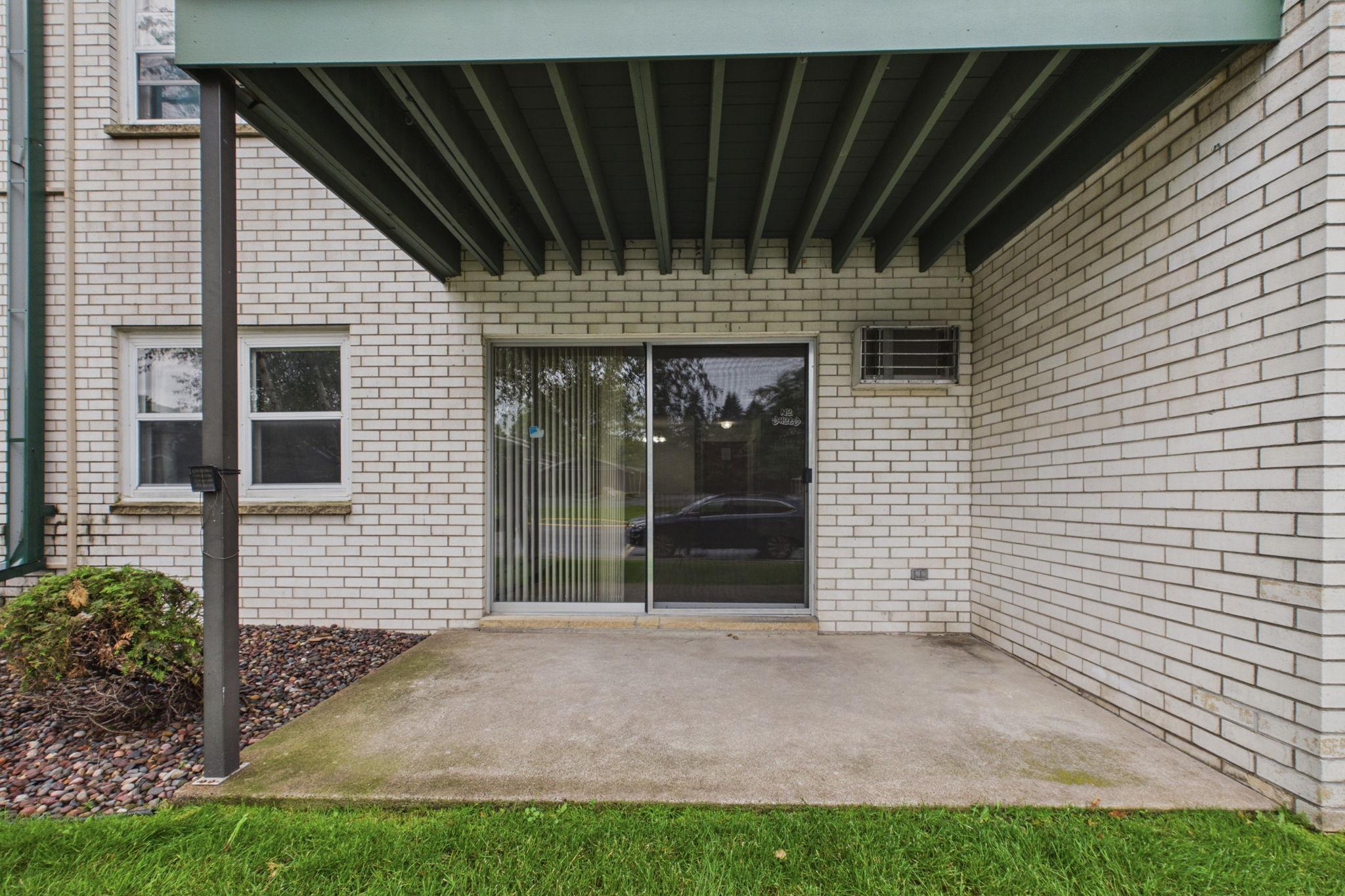 2730 Dale Street N Unit: D110