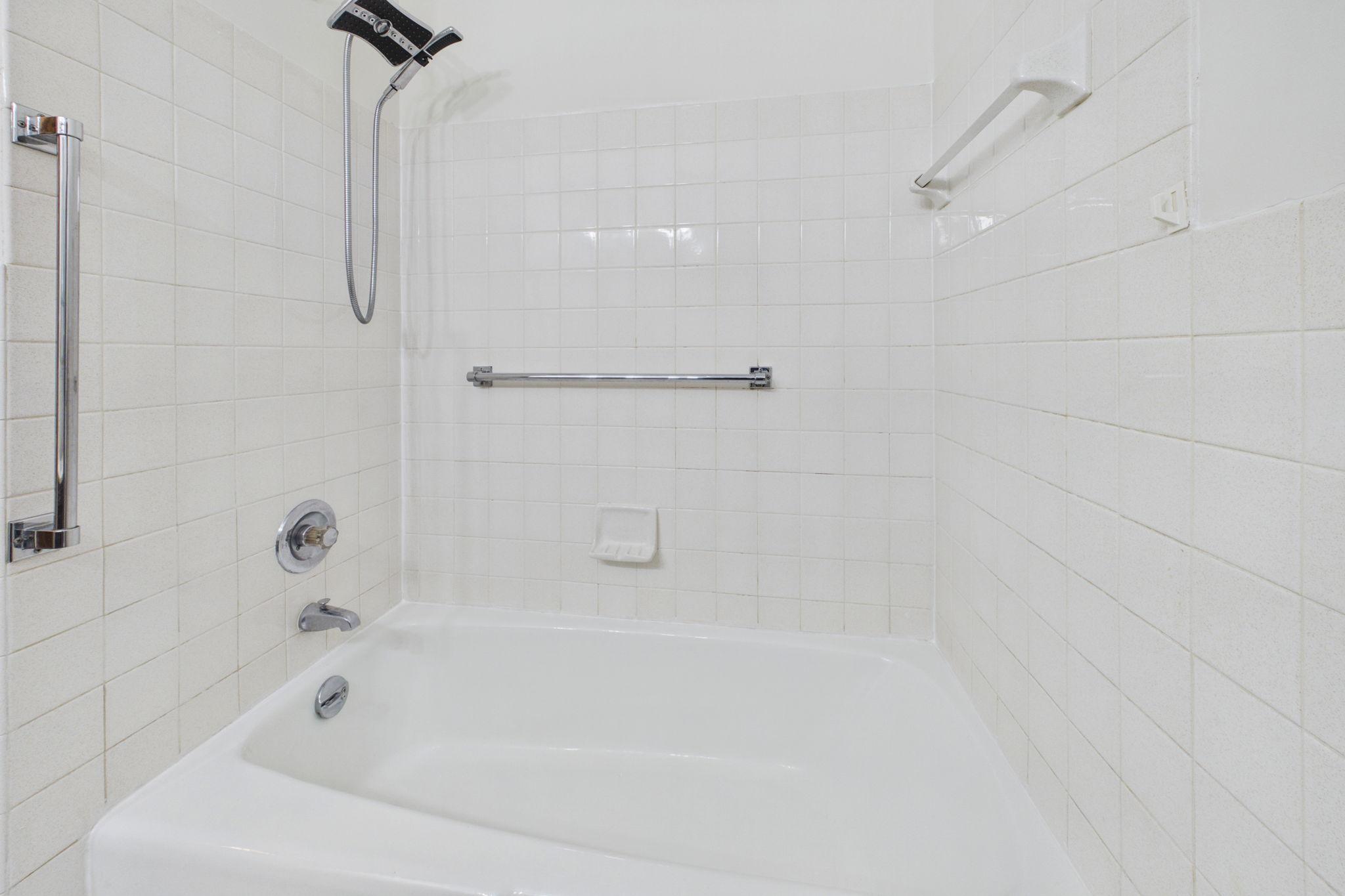 2730 Dale Street N Unit: D110
