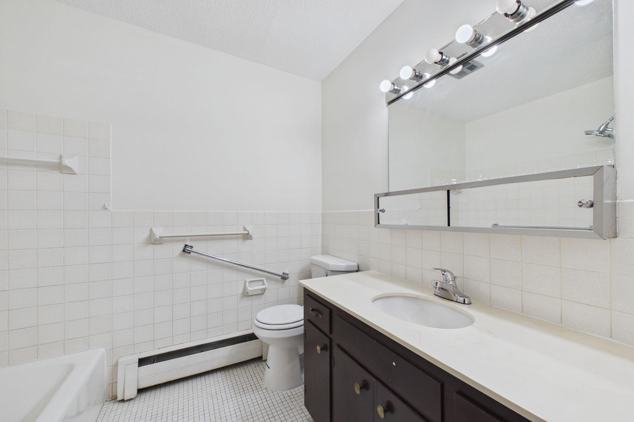 2730 Dale Street N Unit: D110
