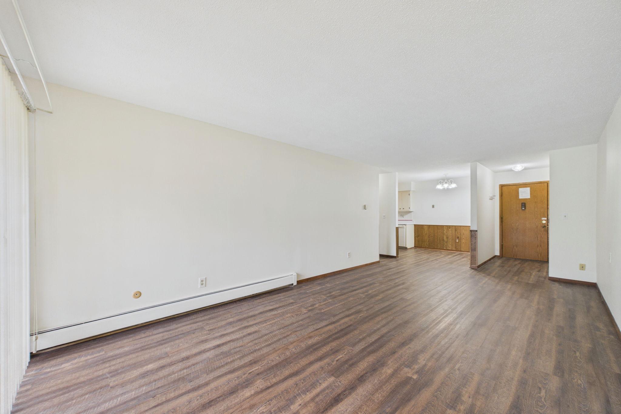 2730 Dale Street N Unit: D110