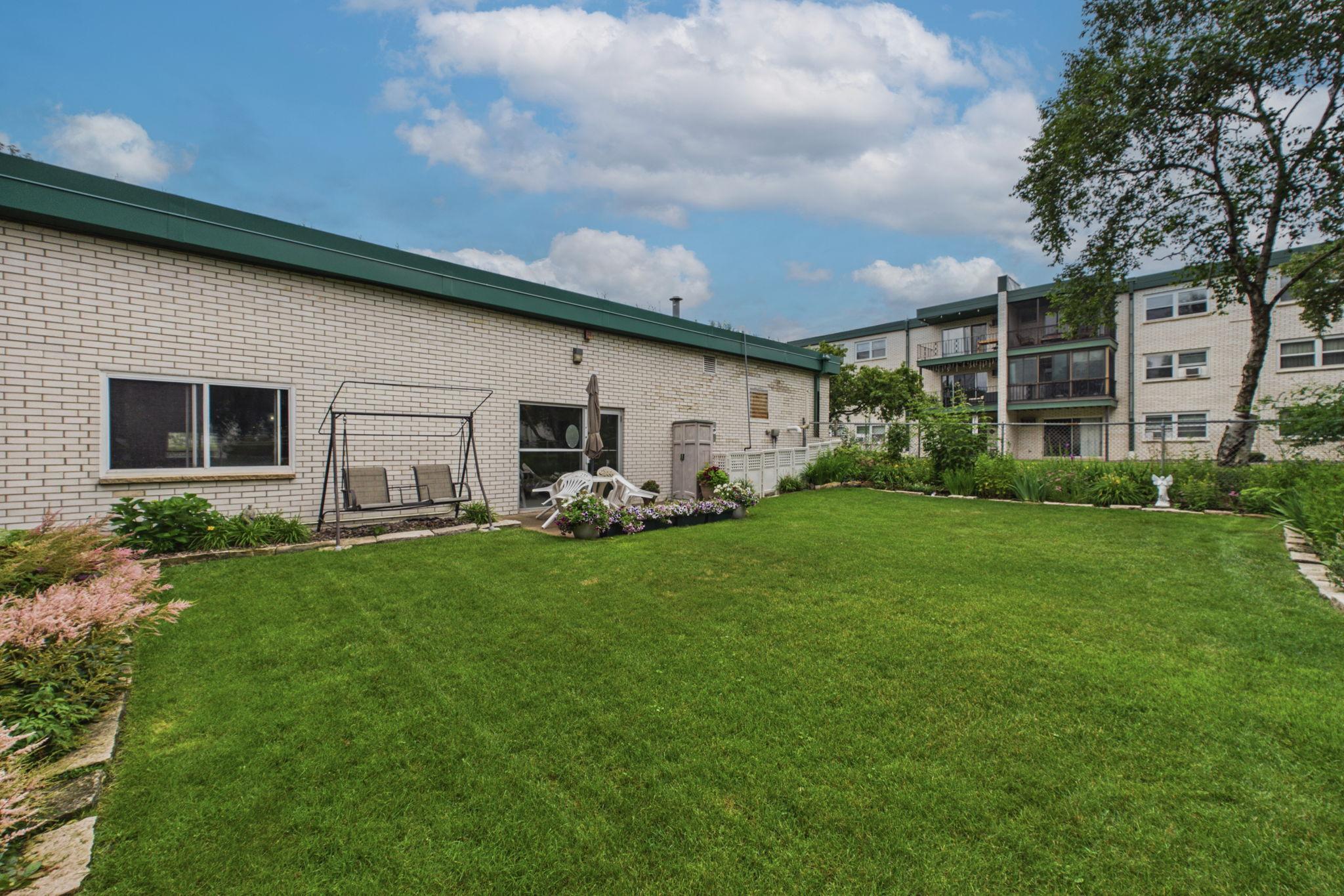 2730 Dale Street N Unit: D110