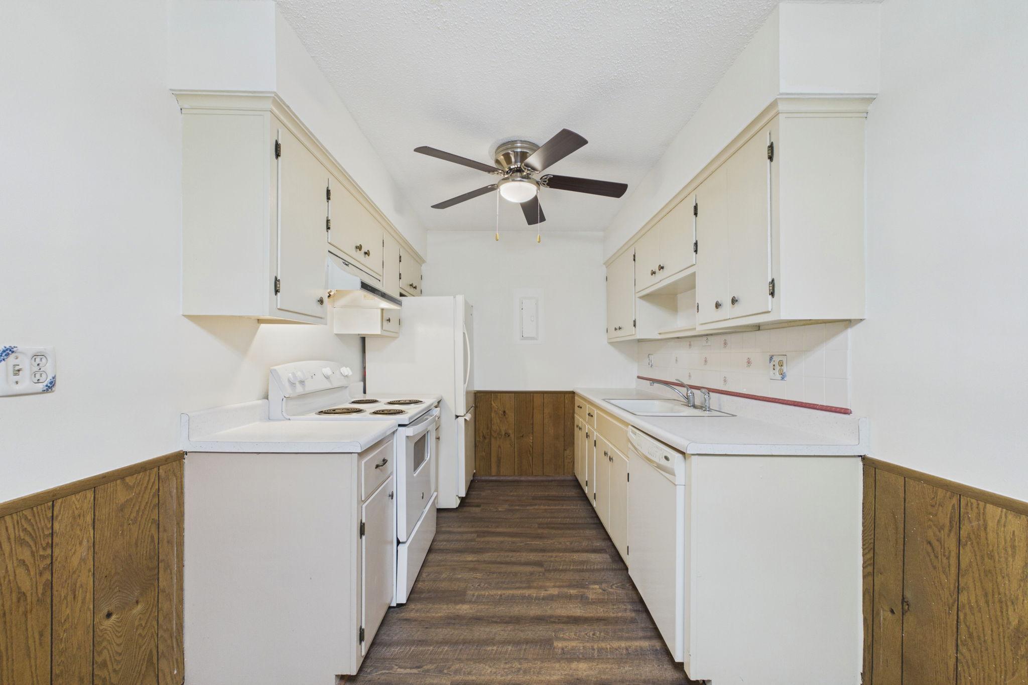 2730 Dale Street N Unit: D110