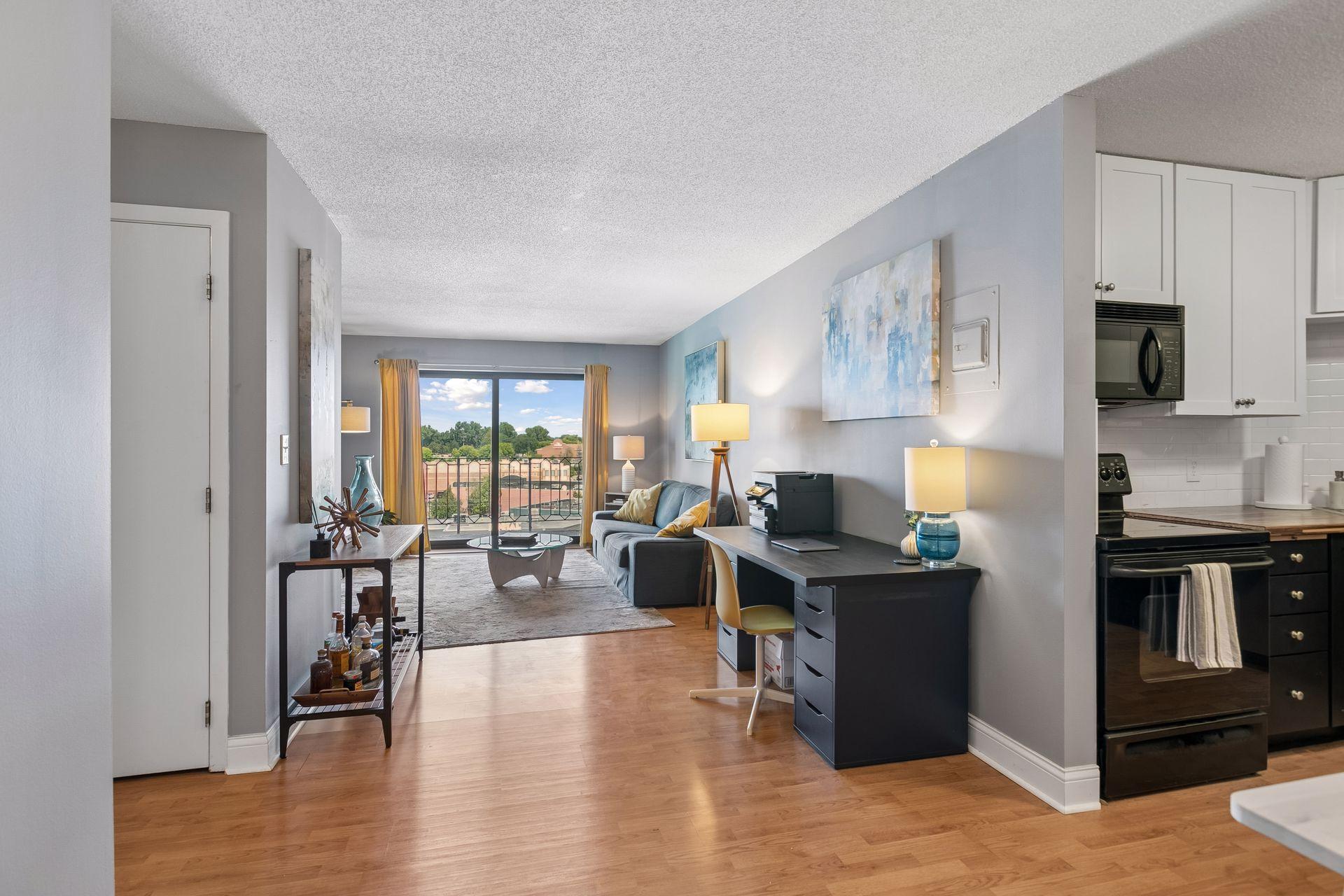 3131 Excelsior Boulevard Unit: 512