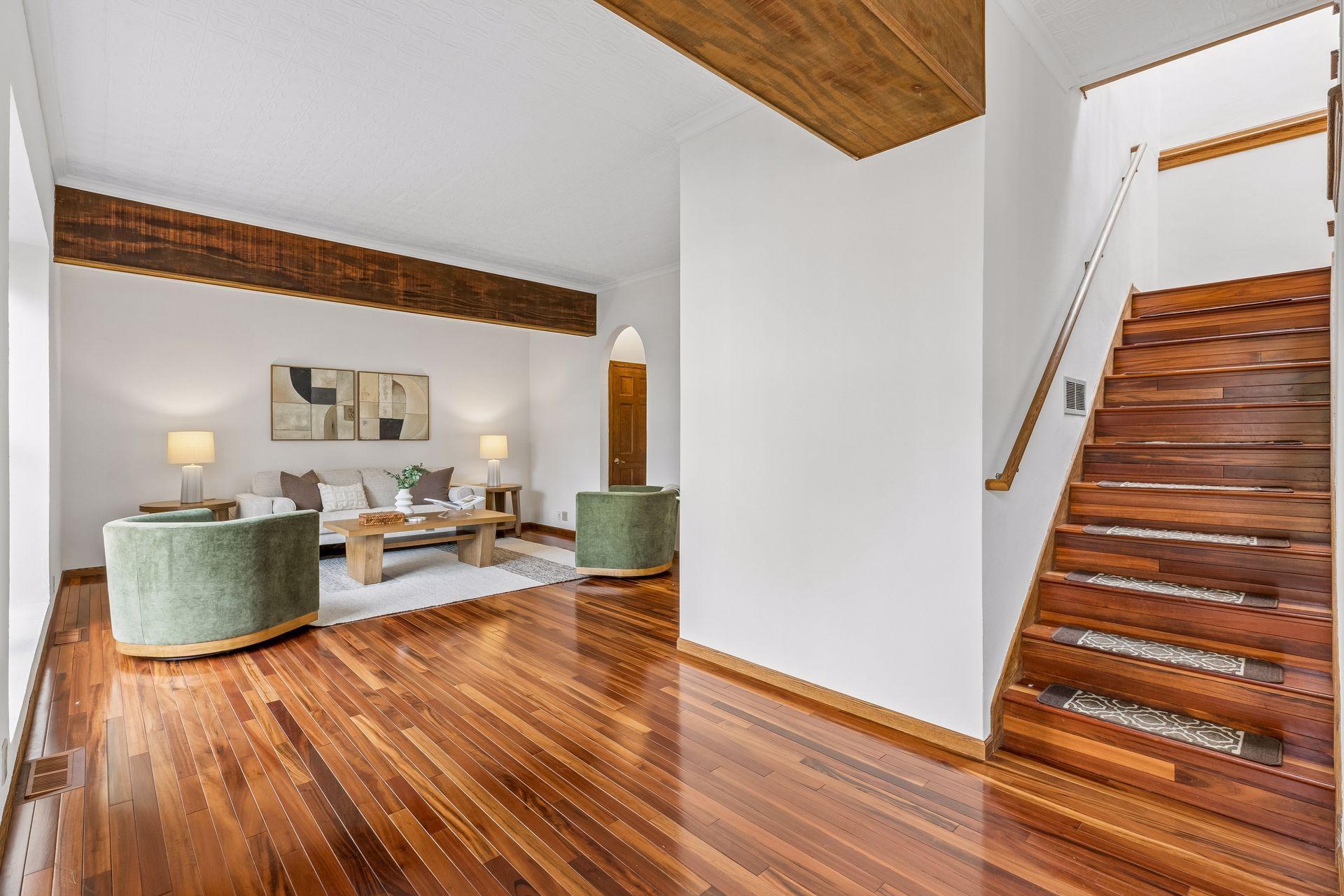 3524 Hennepin Avenue Unit: 4