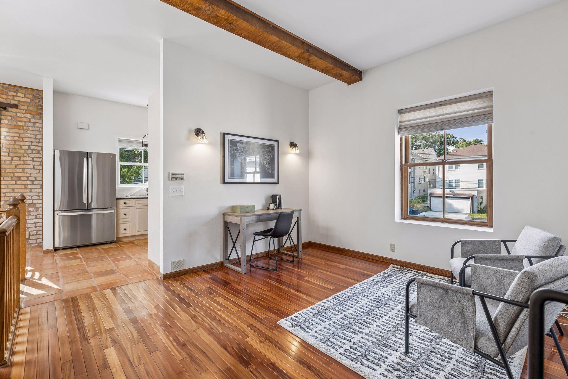 3524 Hennepin Avenue Unit: 4