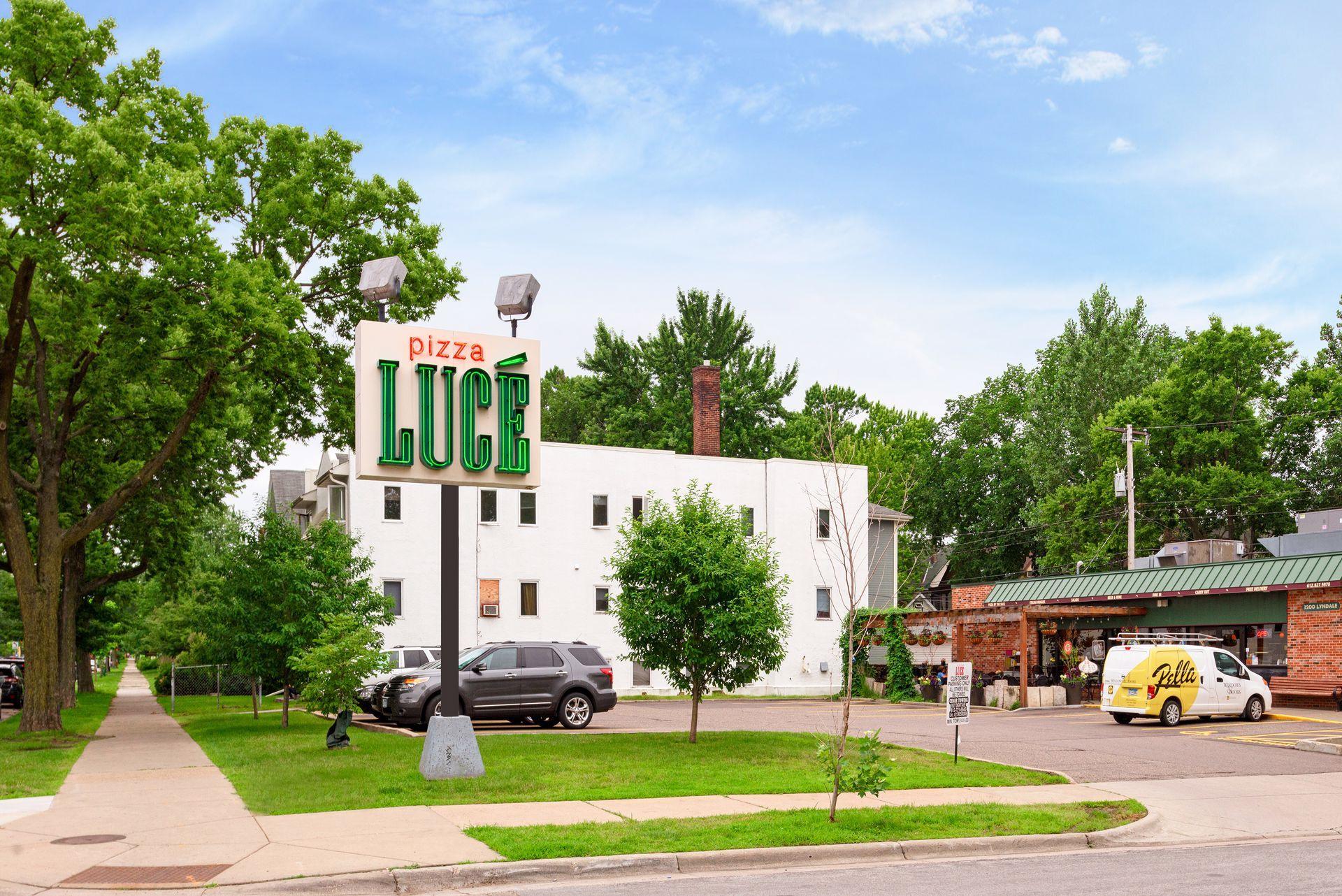 3524 Hennepin Avenue Unit: 4