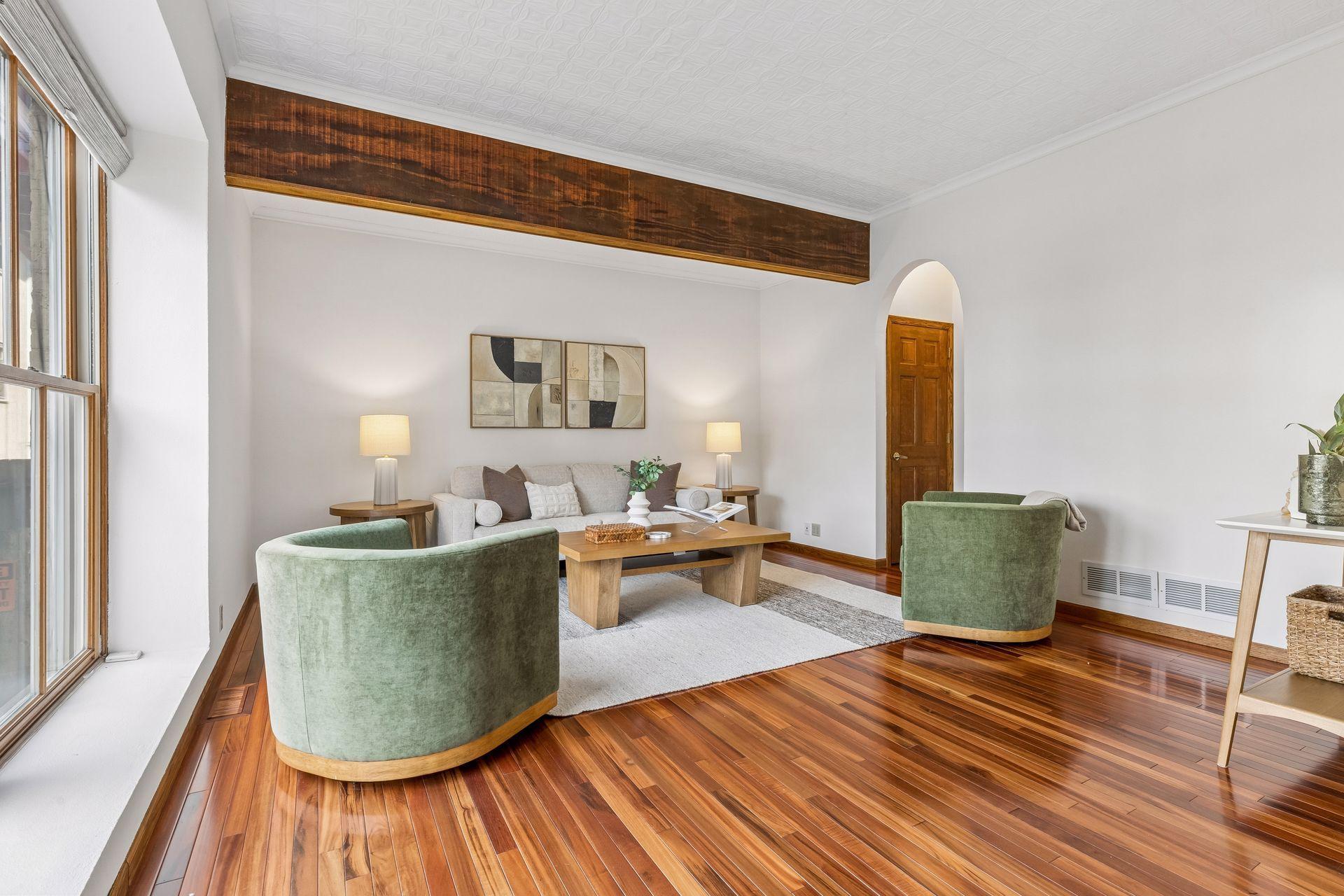 3524 Hennepin Avenue Unit: 4