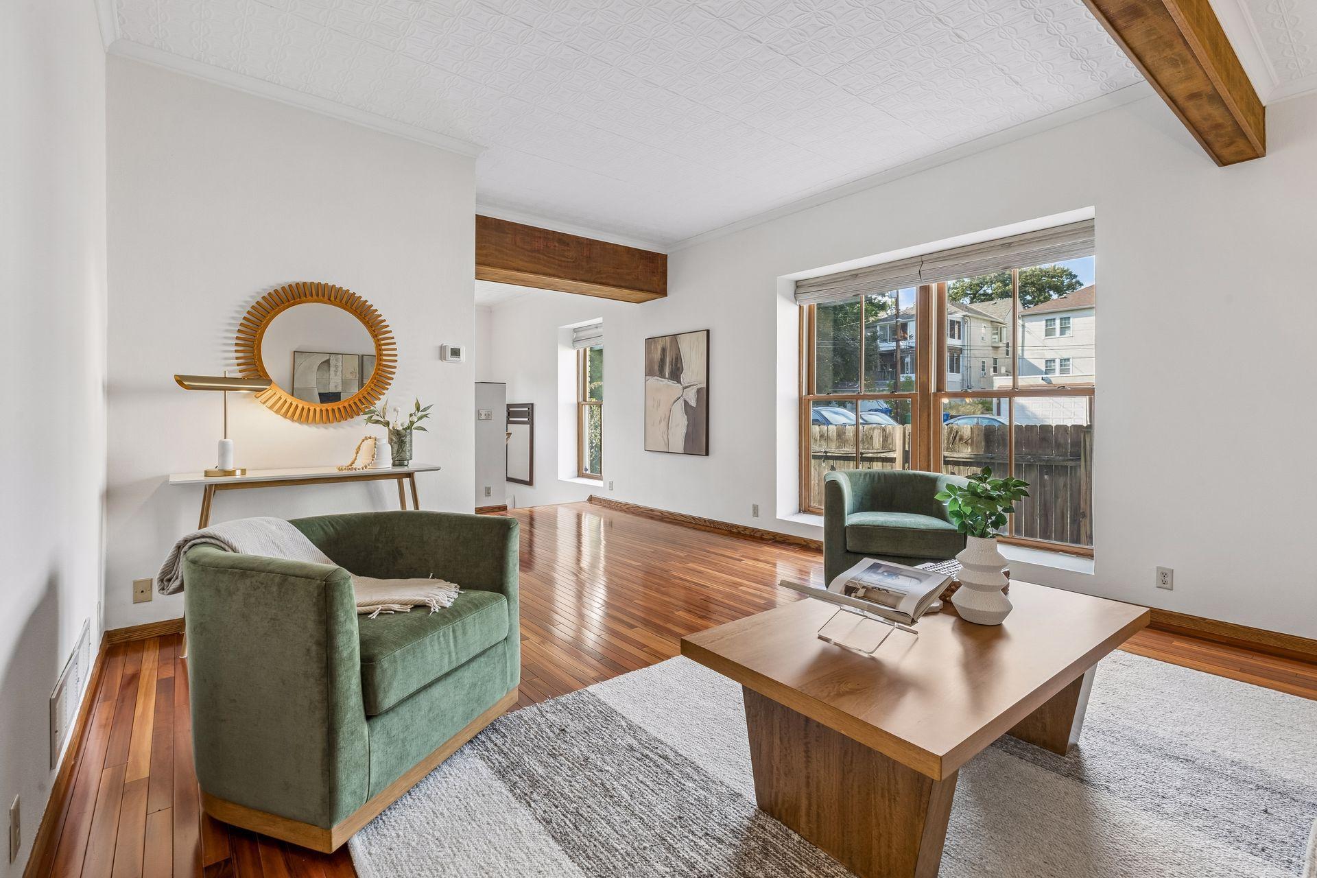 3524 Hennepin Avenue Unit: 4