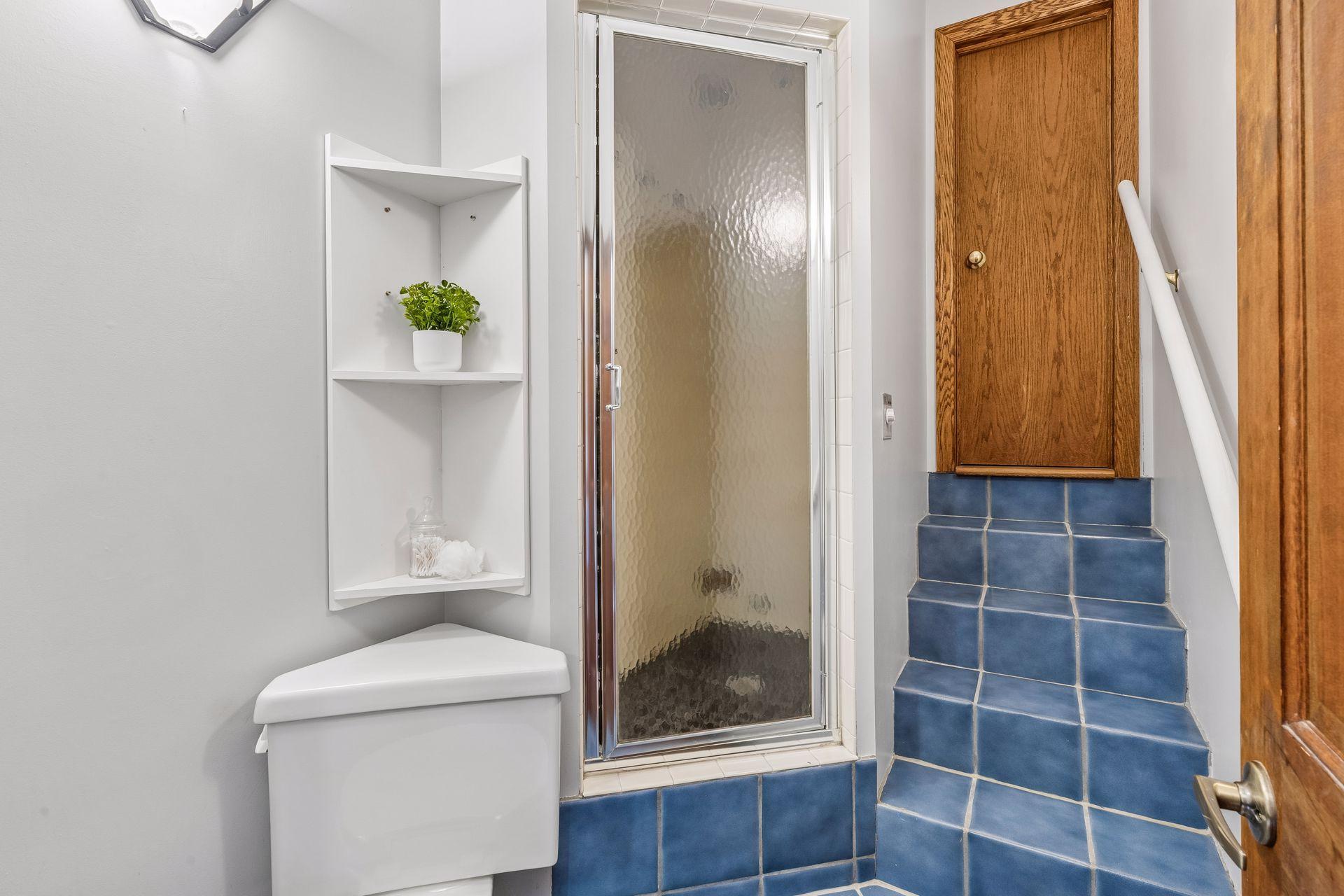 3524 Hennepin Avenue Unit: 4
