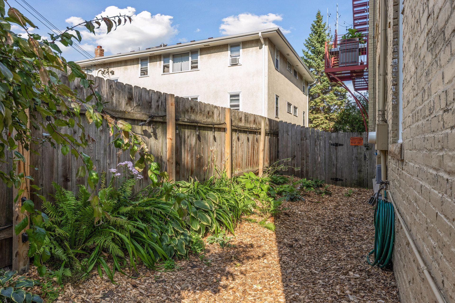 3524 Hennepin Avenue Unit: 4
