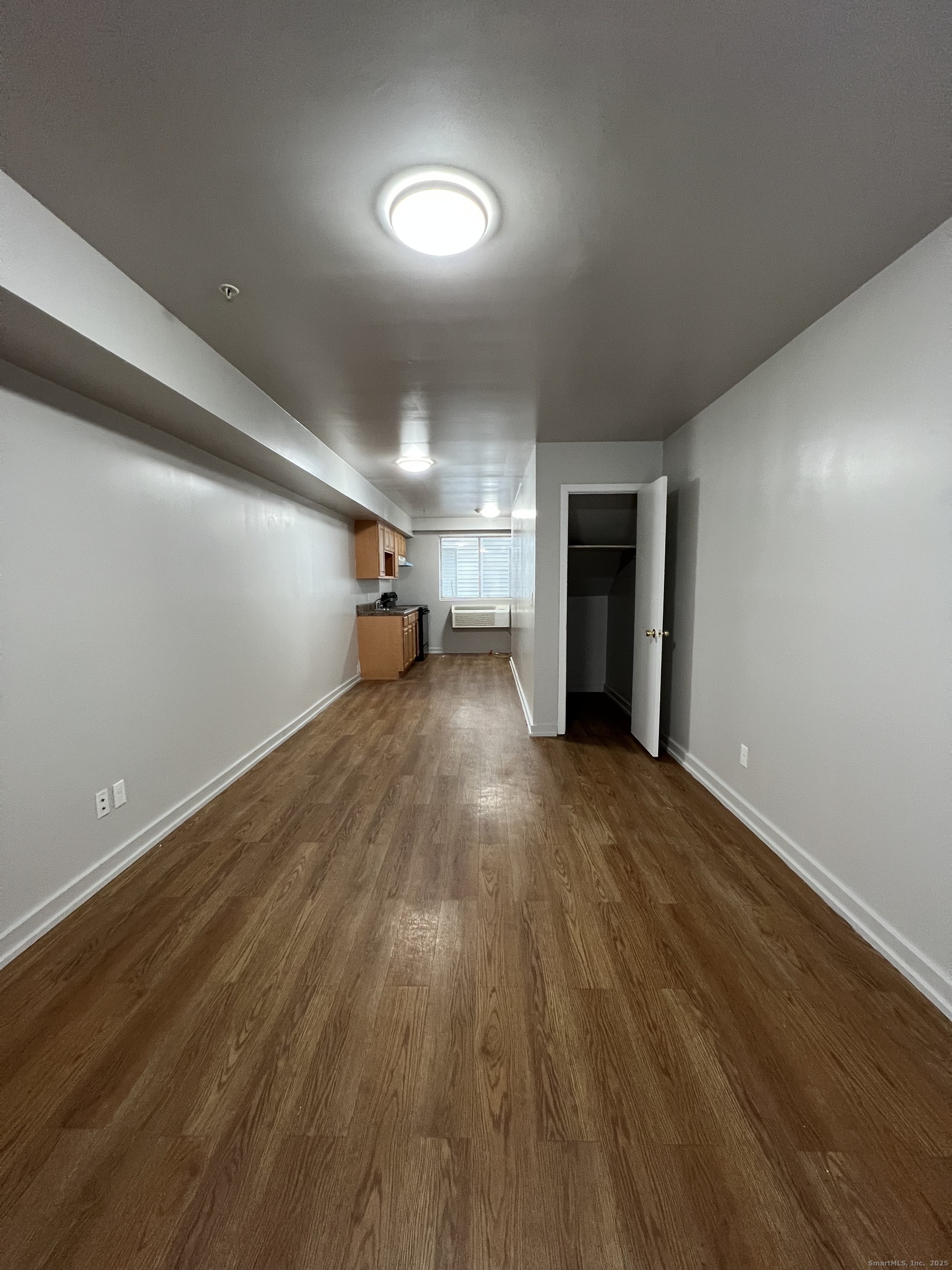 385 Putnam Avenue 38