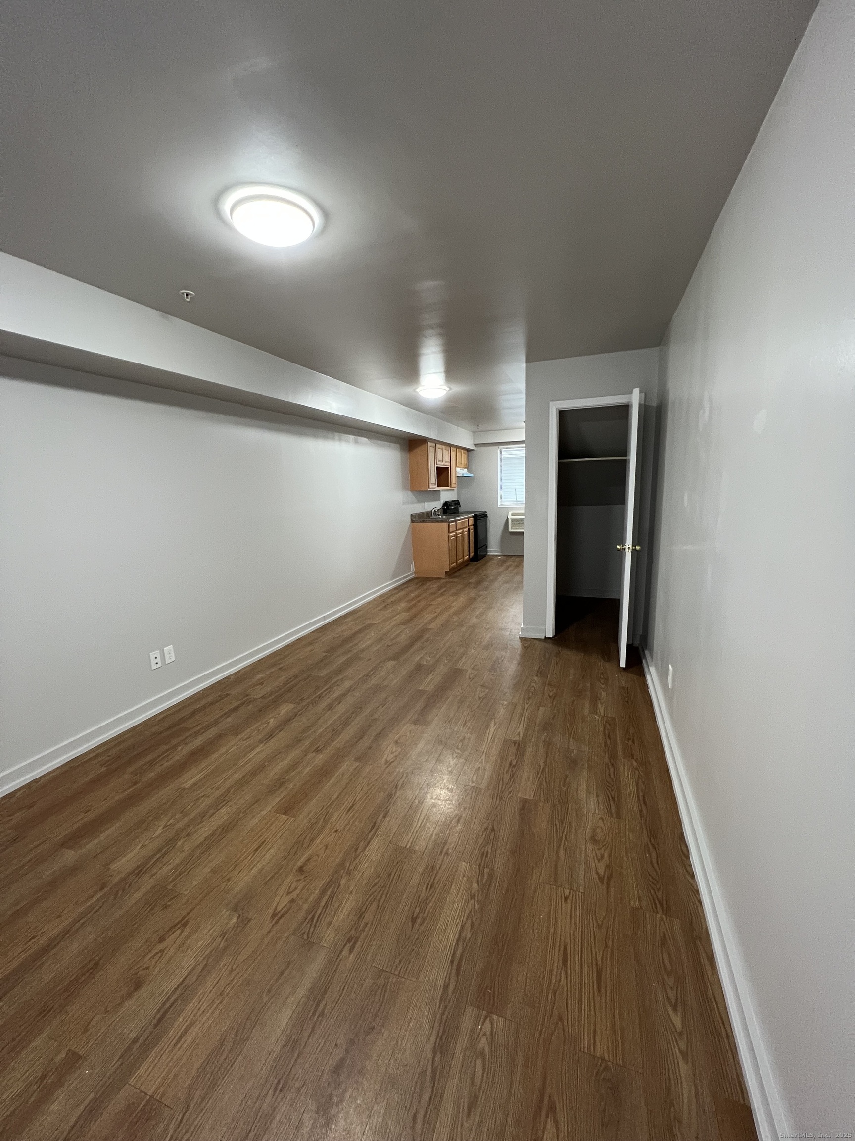 385 Putnam Avenue 38