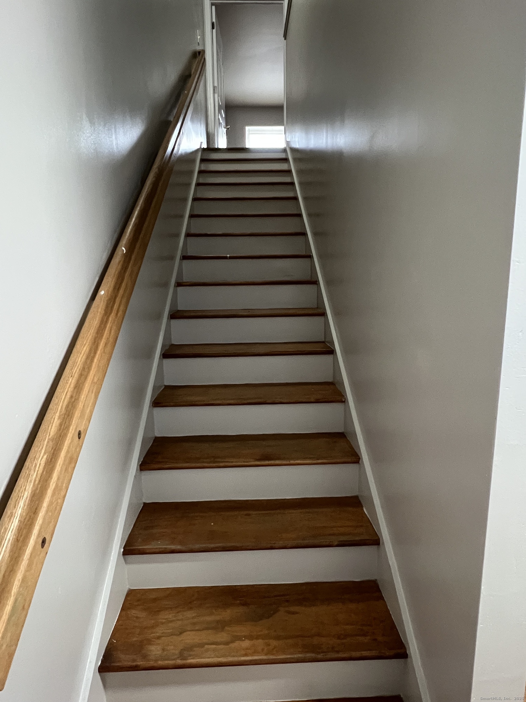 385 Putnam Avenue 38