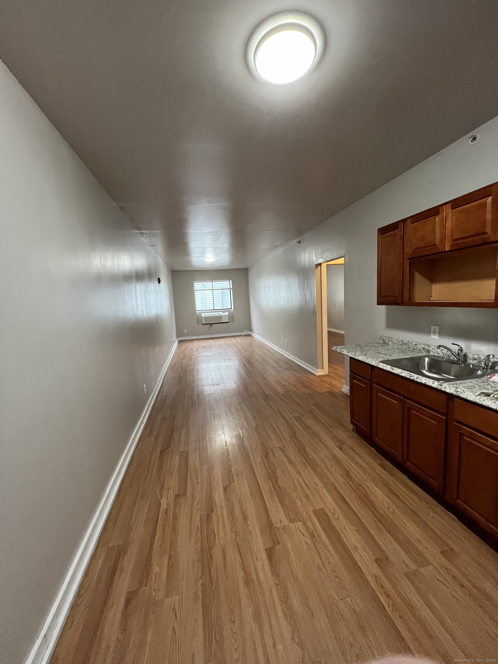 385 Putnam Avenue 26