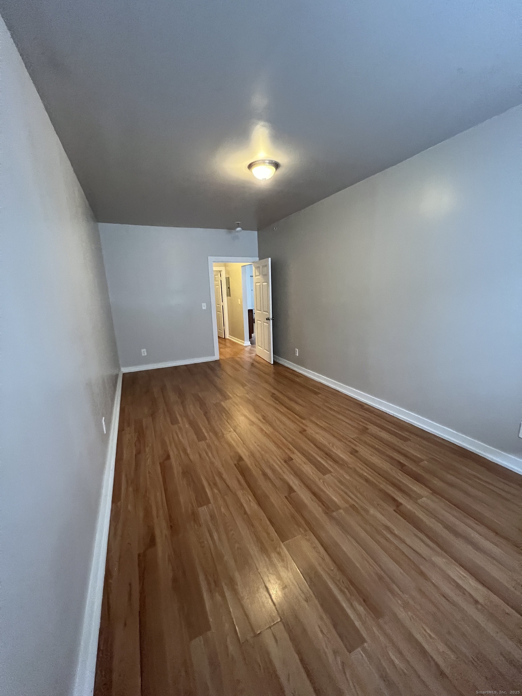 385 Putnam Avenue 26