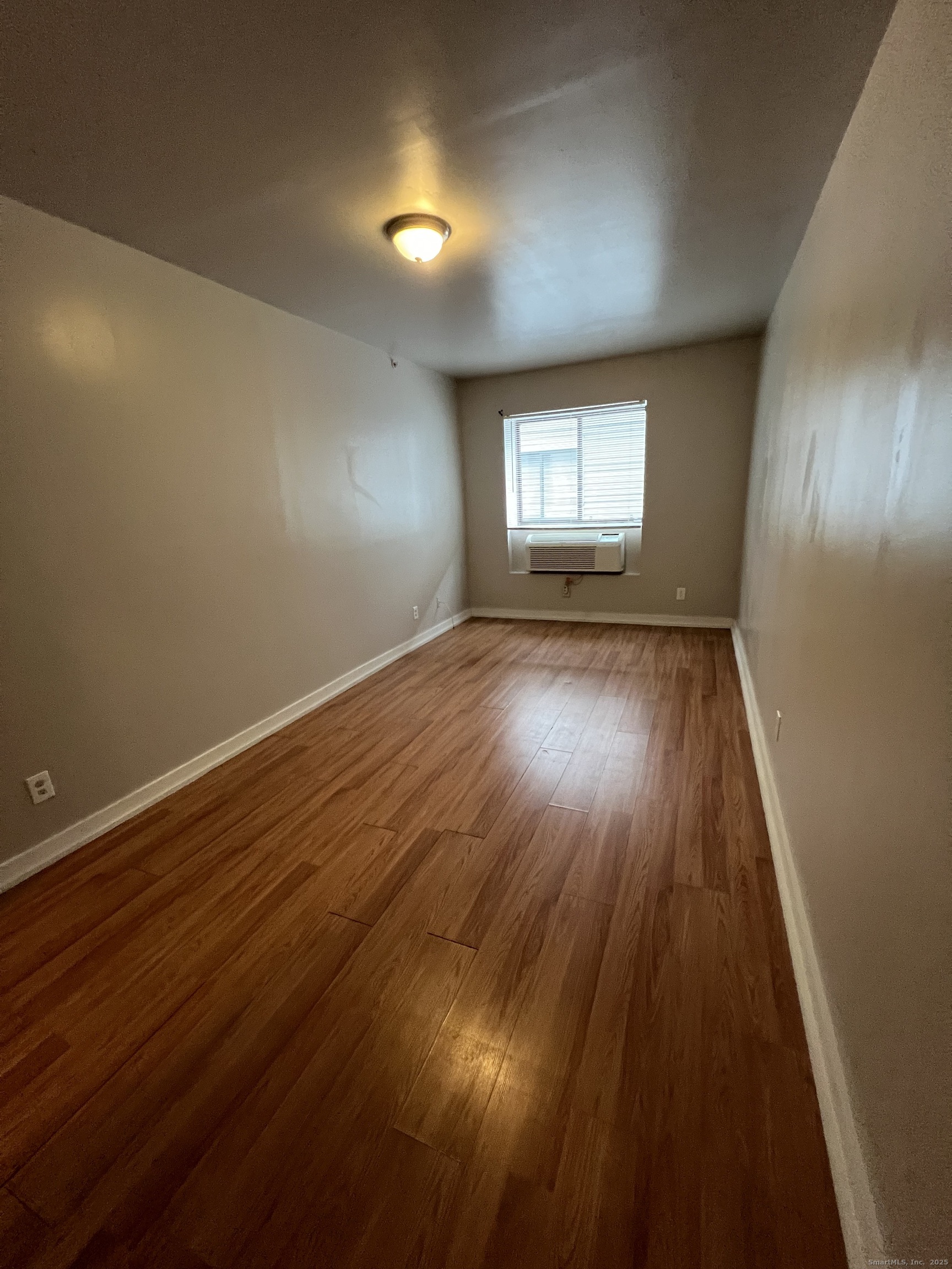 385 Putnam Avenue 26