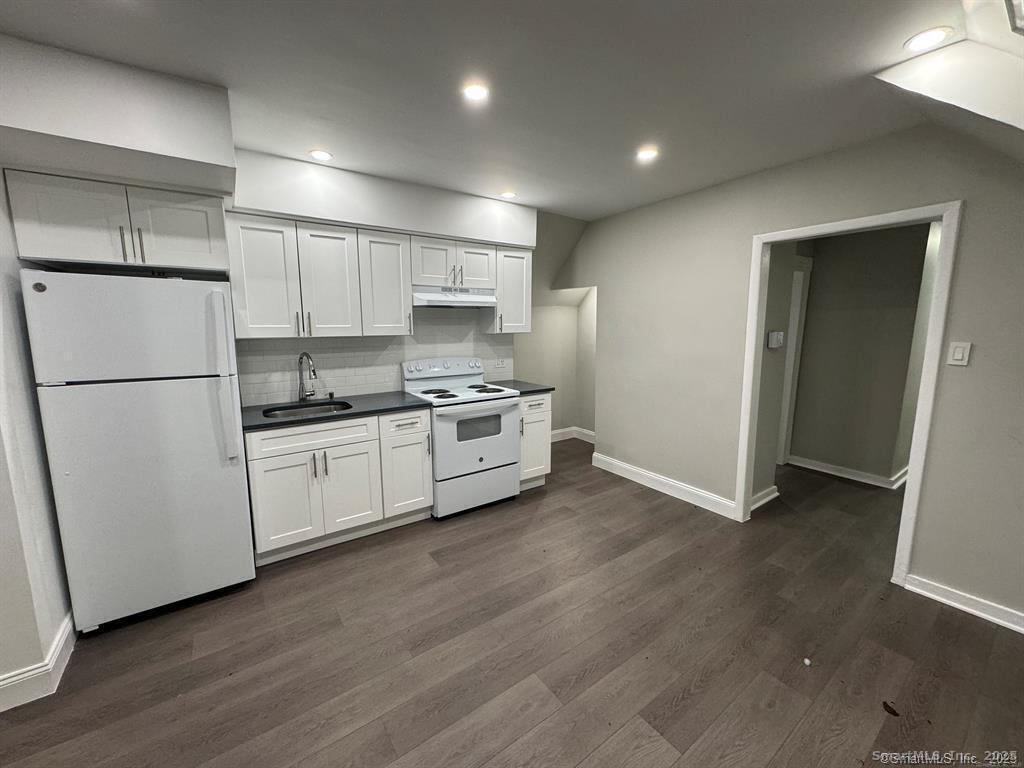 644 Brooks Street 3