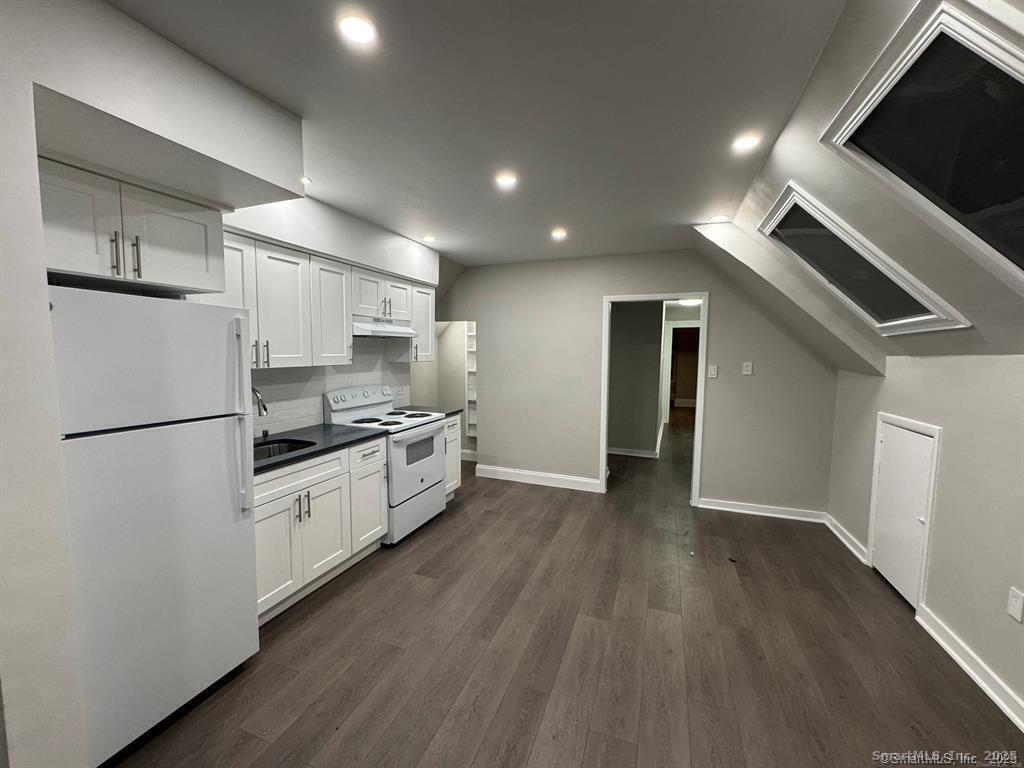644 Brooks Street 3