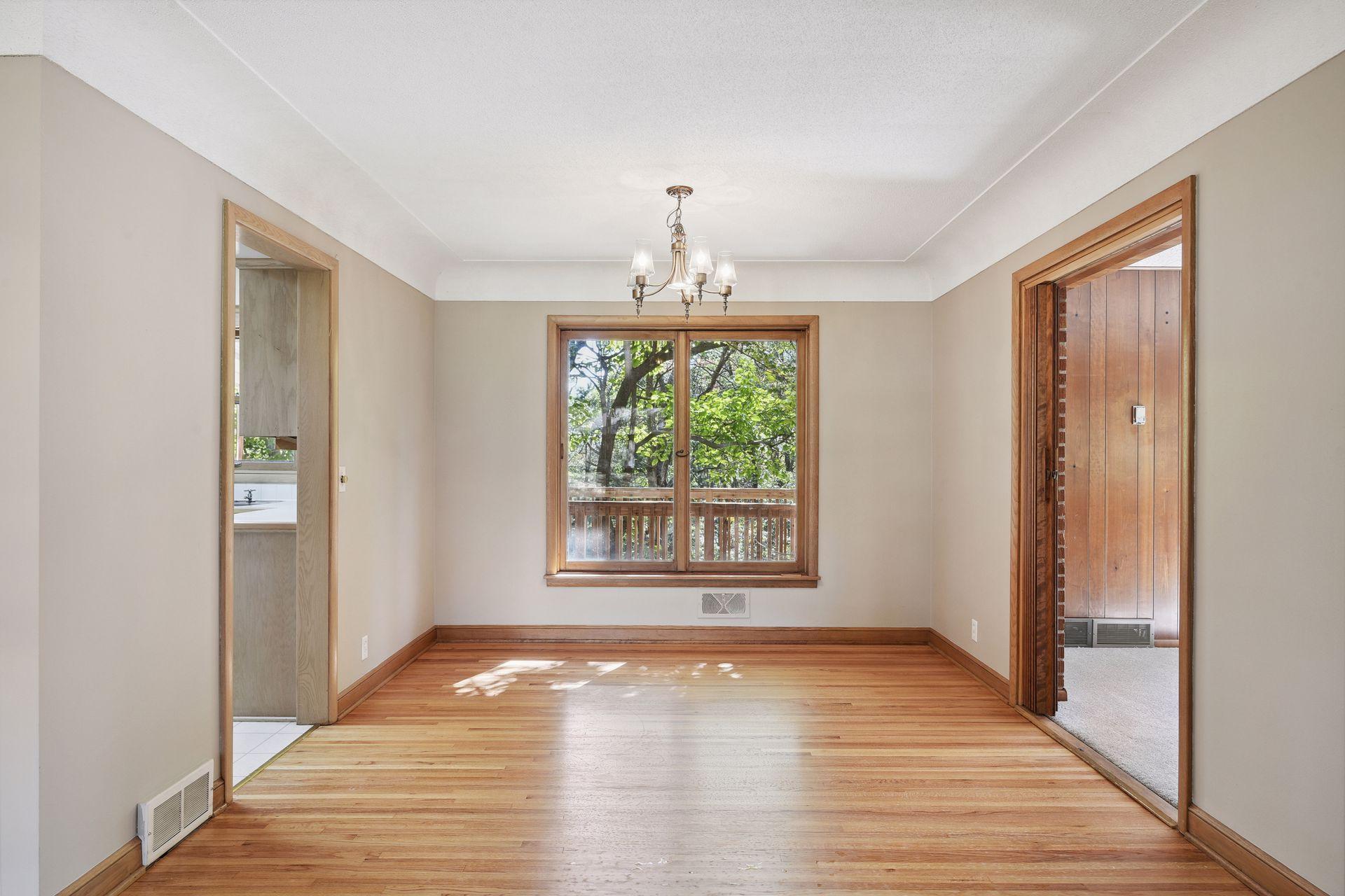 15221 Lynn Terrace