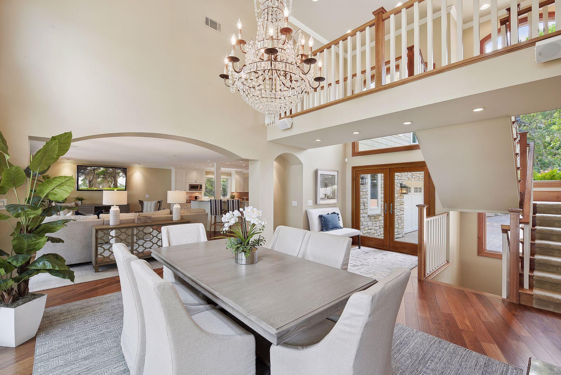 3229 Casco Circle