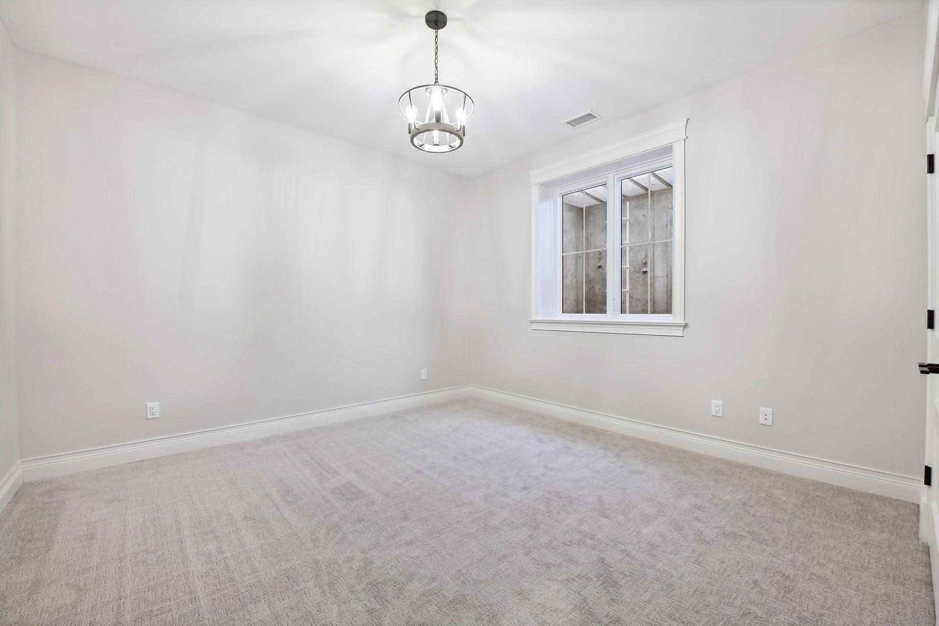 3615 Montgomerie Avenue