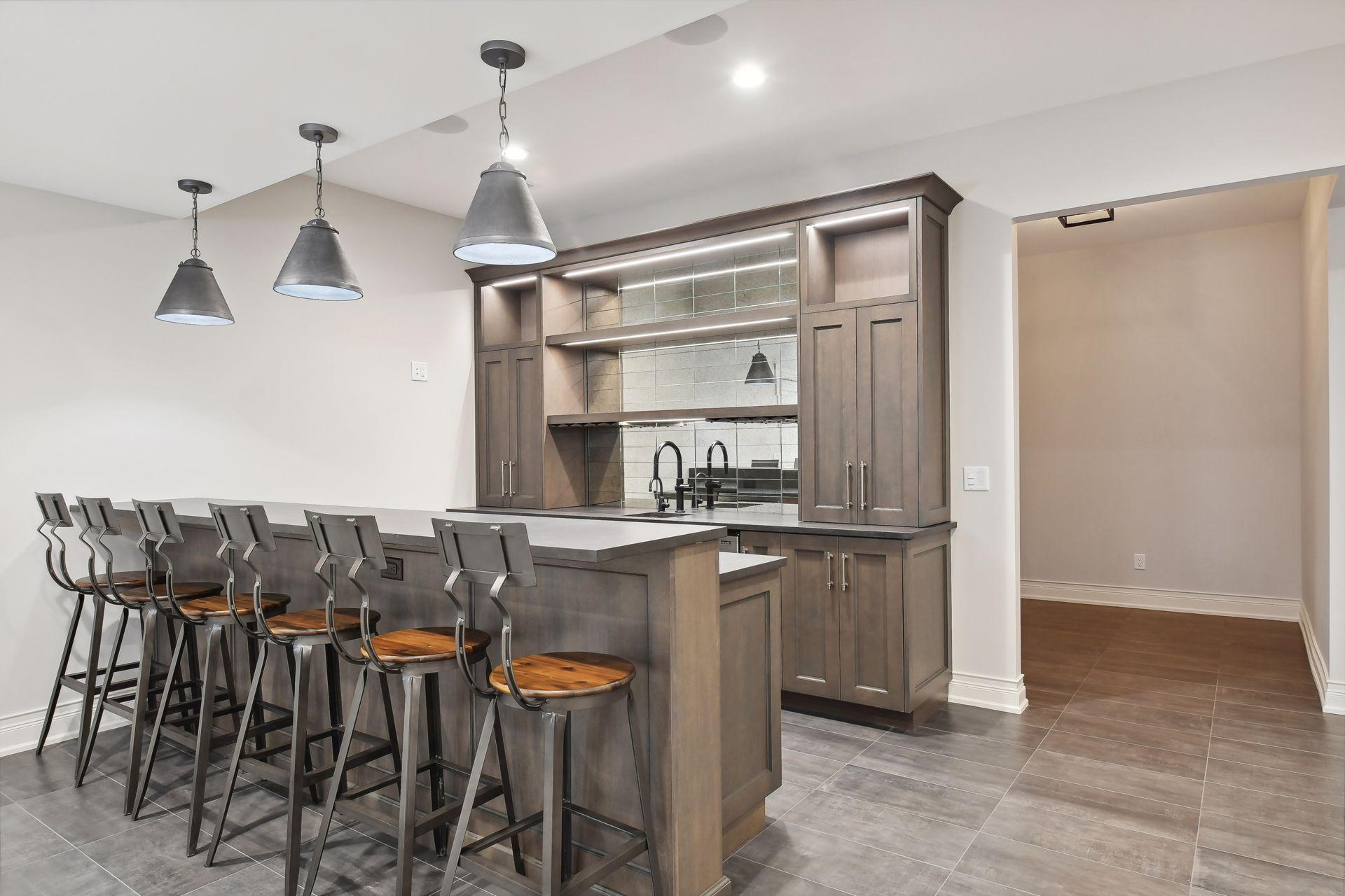 3615 Montgomerie Avenue