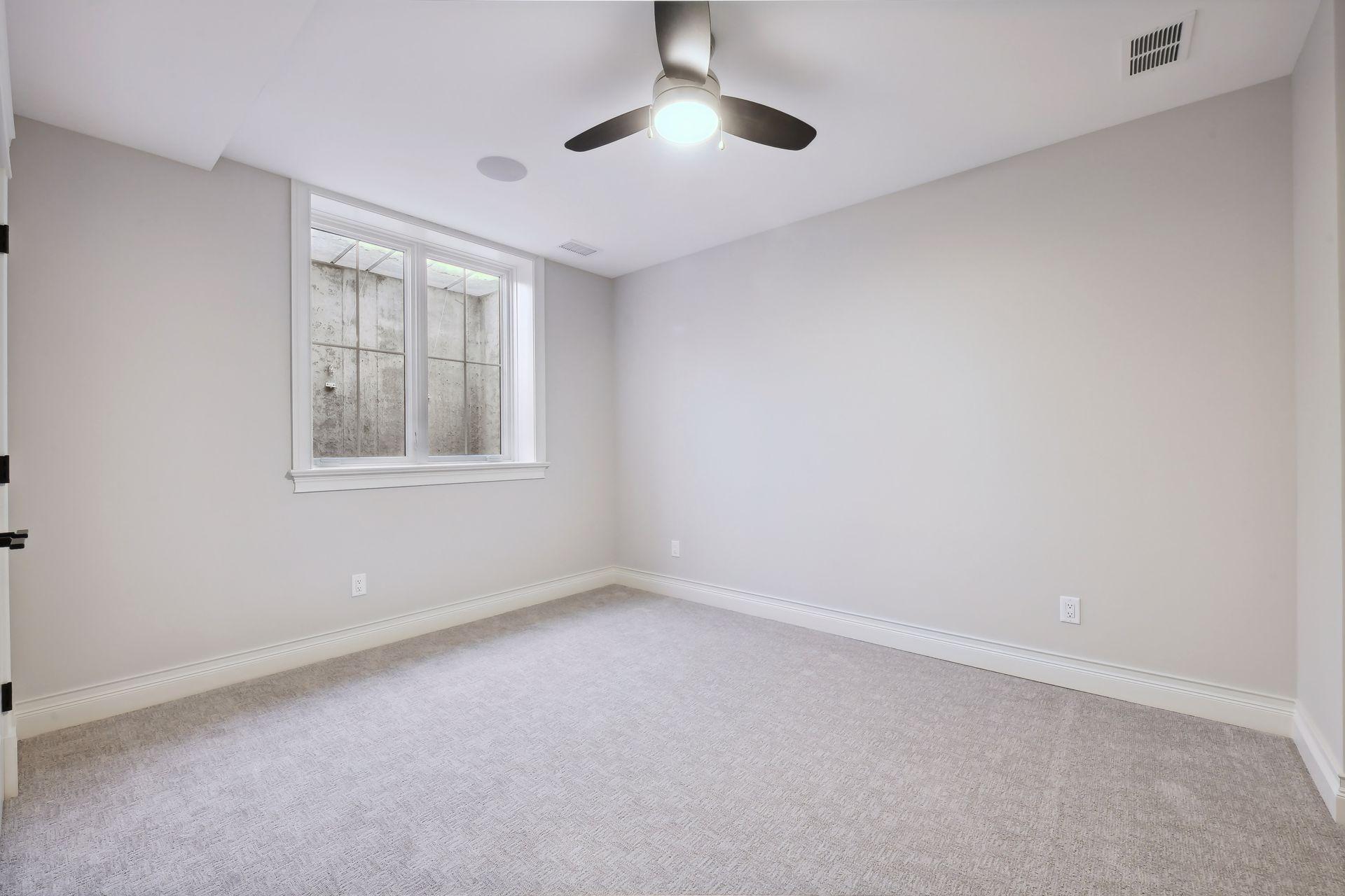 3615 Montgomerie Avenue