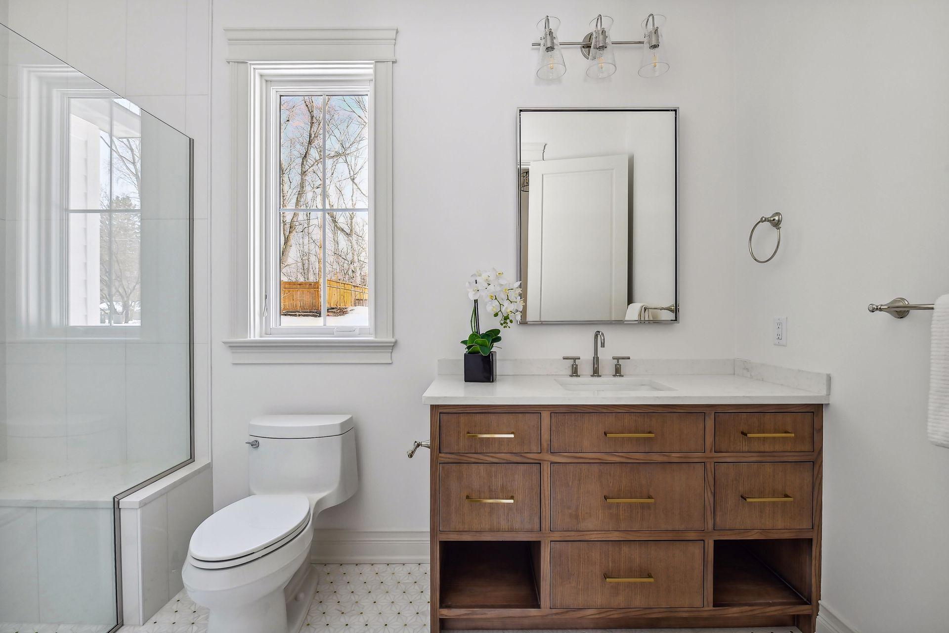 3615 Montgomerie Avenue