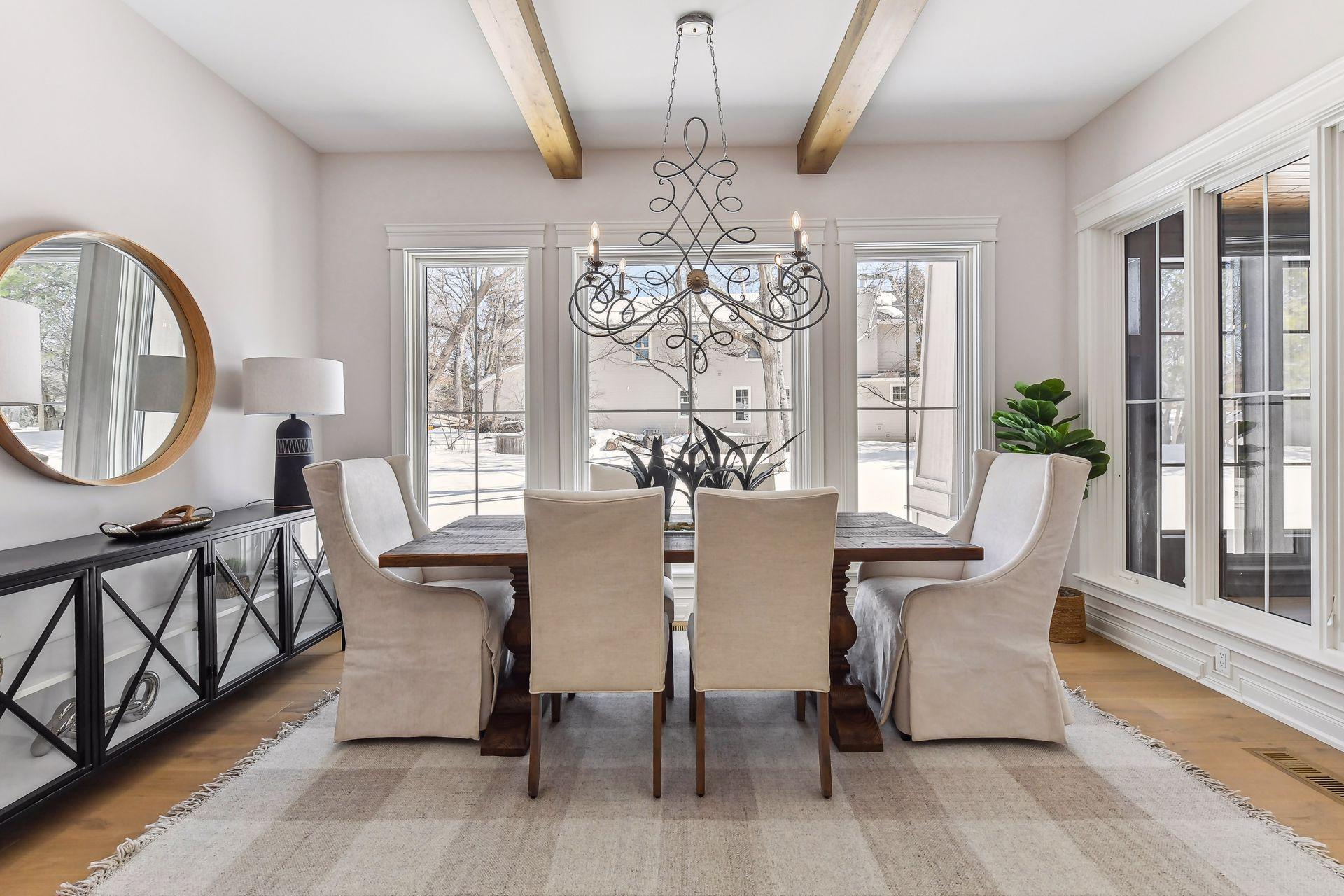 3615 Montgomerie Avenue