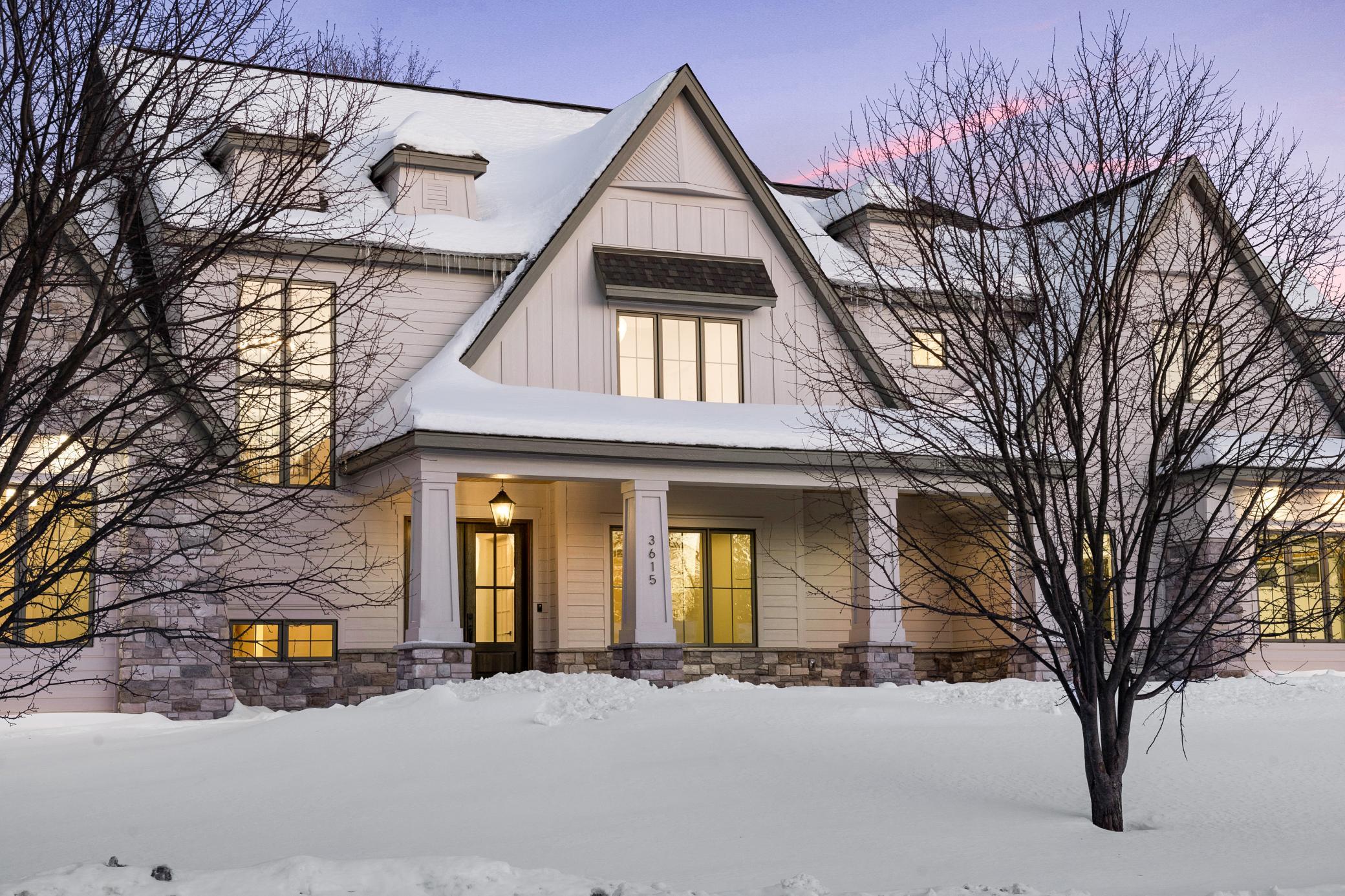 3615 Montgomerie Avenue