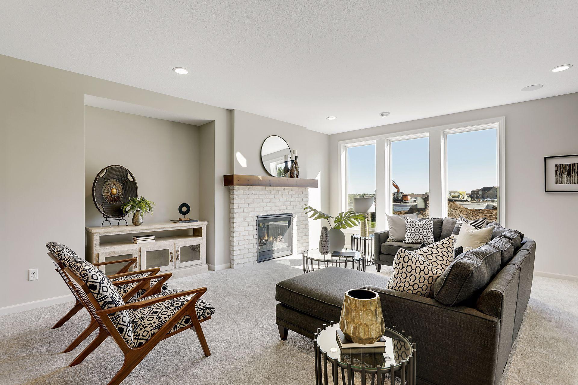 4587 Meadowview Lane