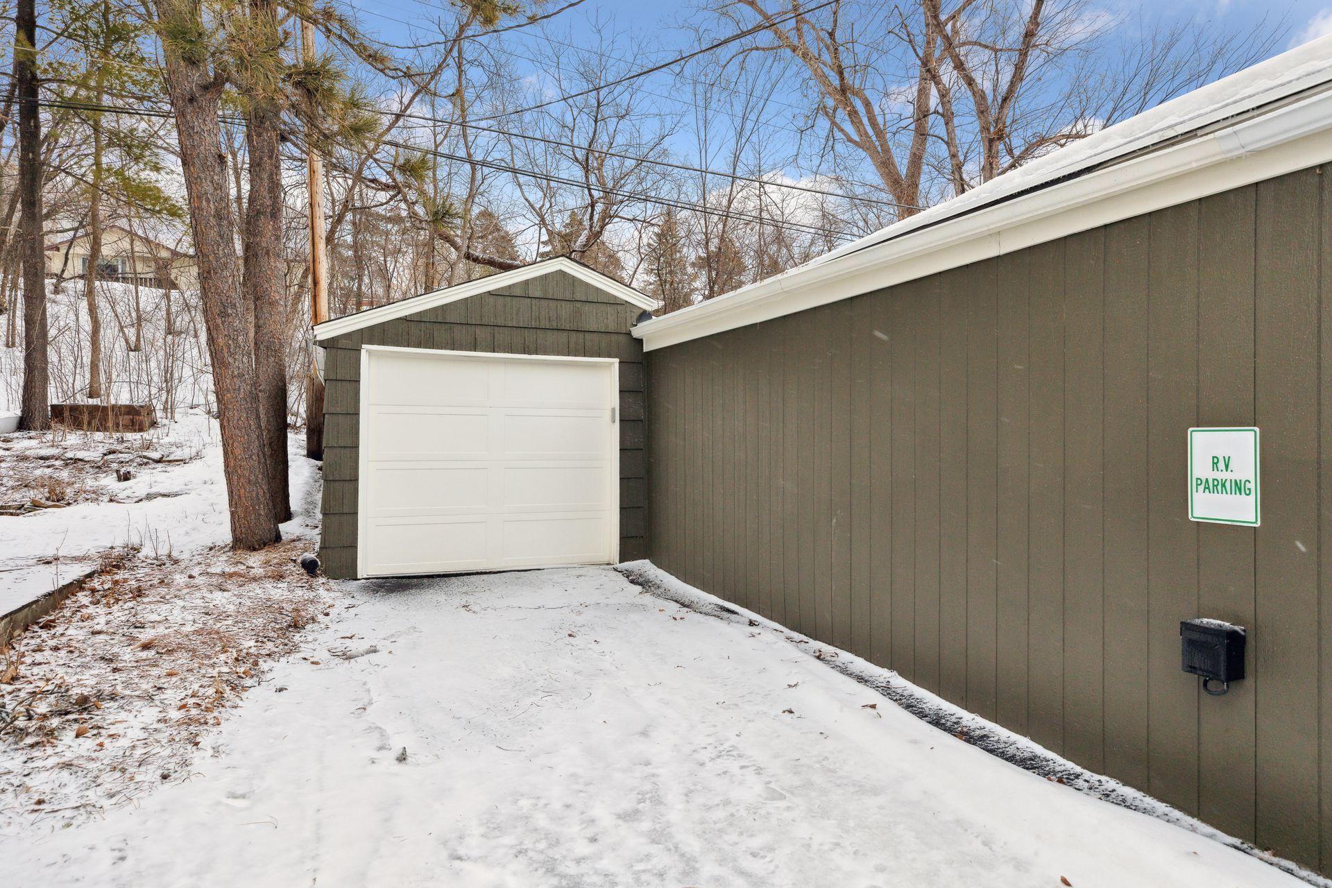 1118 Saint Paul Avenue