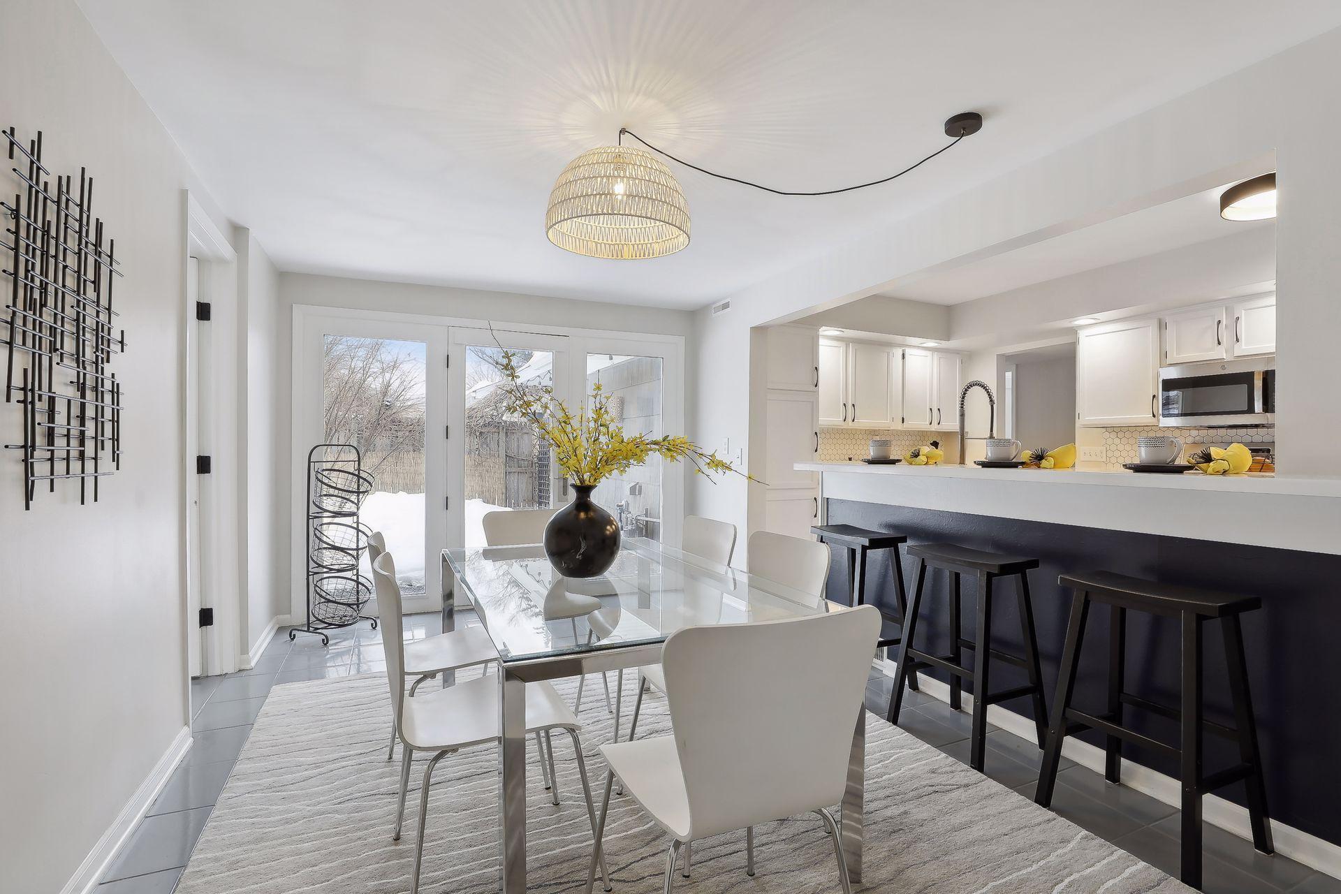 1118 Saint Paul Avenue