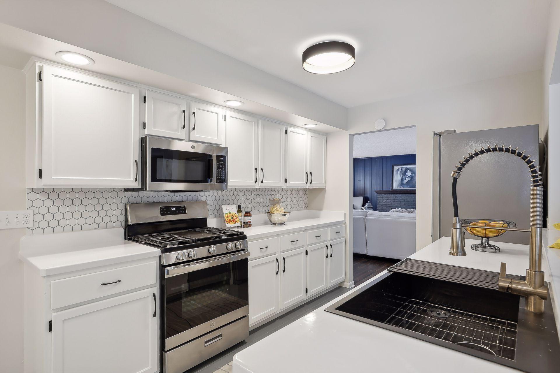 1118 Saint Paul Avenue