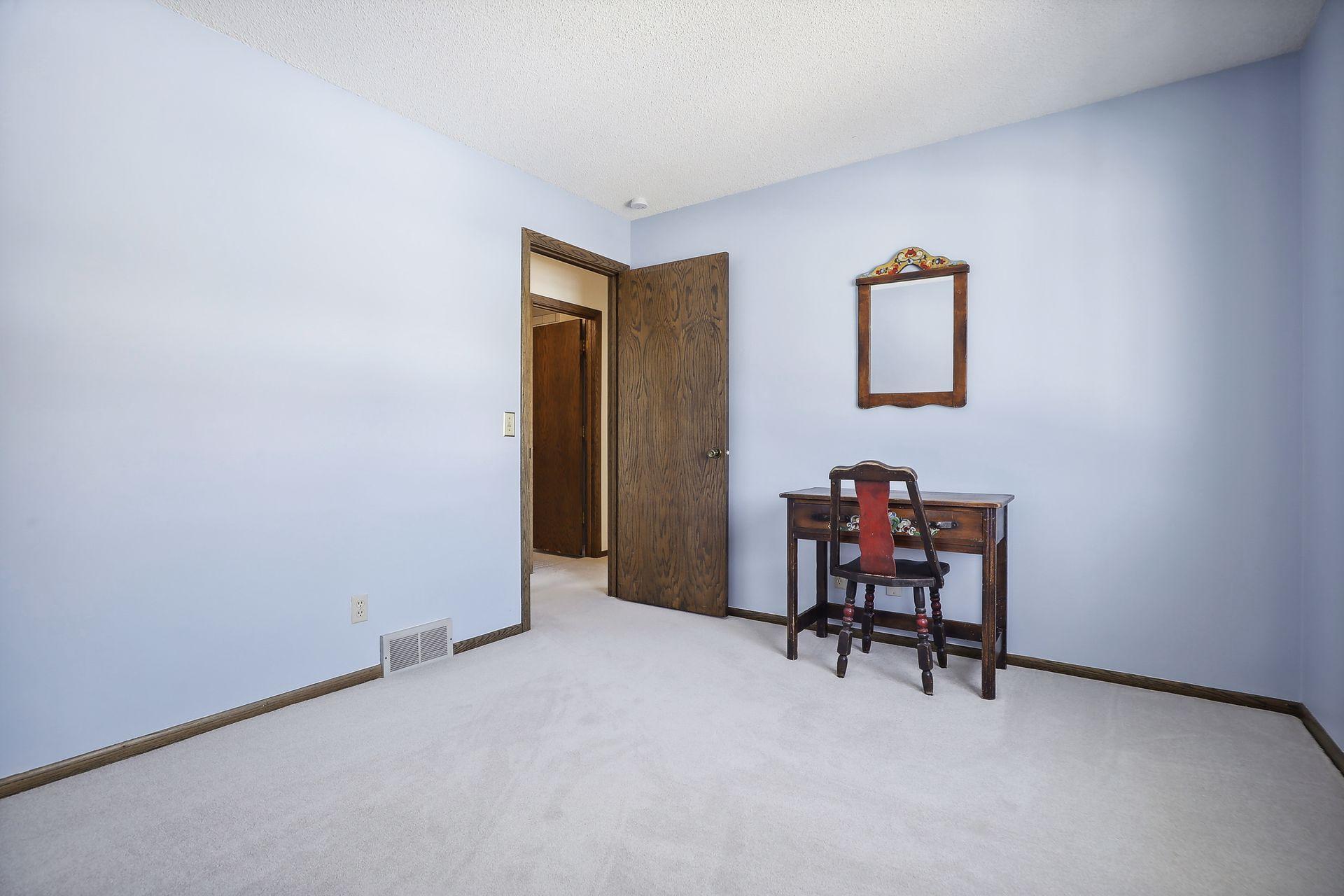 2005 Fountain Lane N