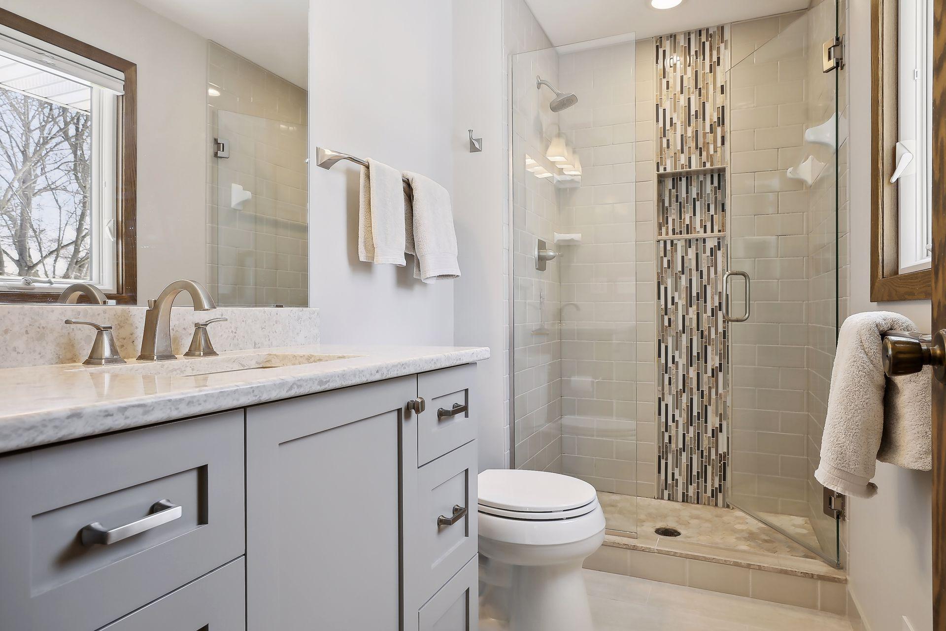 2005 Fountain Lane N