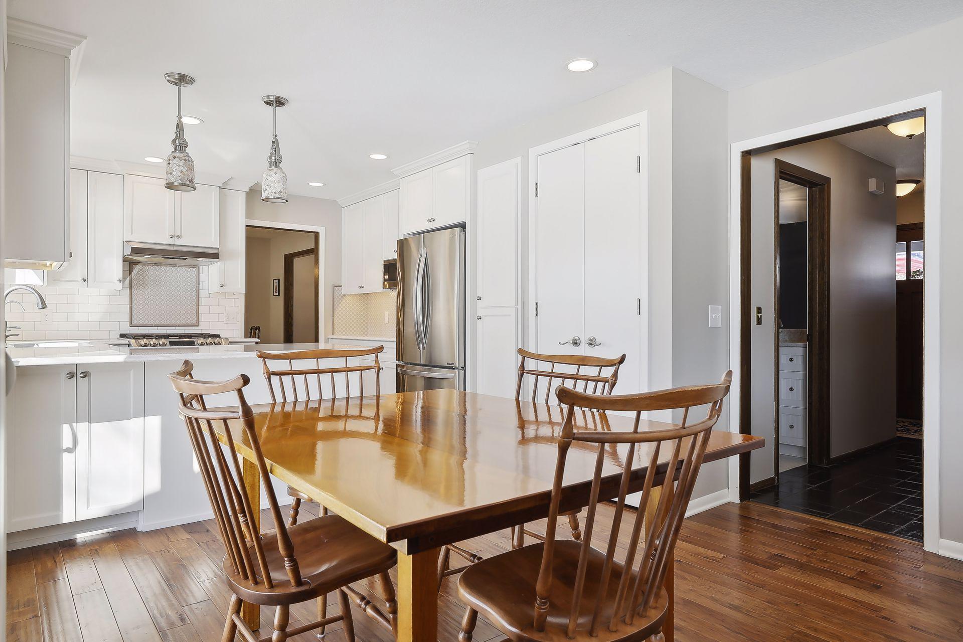 2005 Fountain Lane N