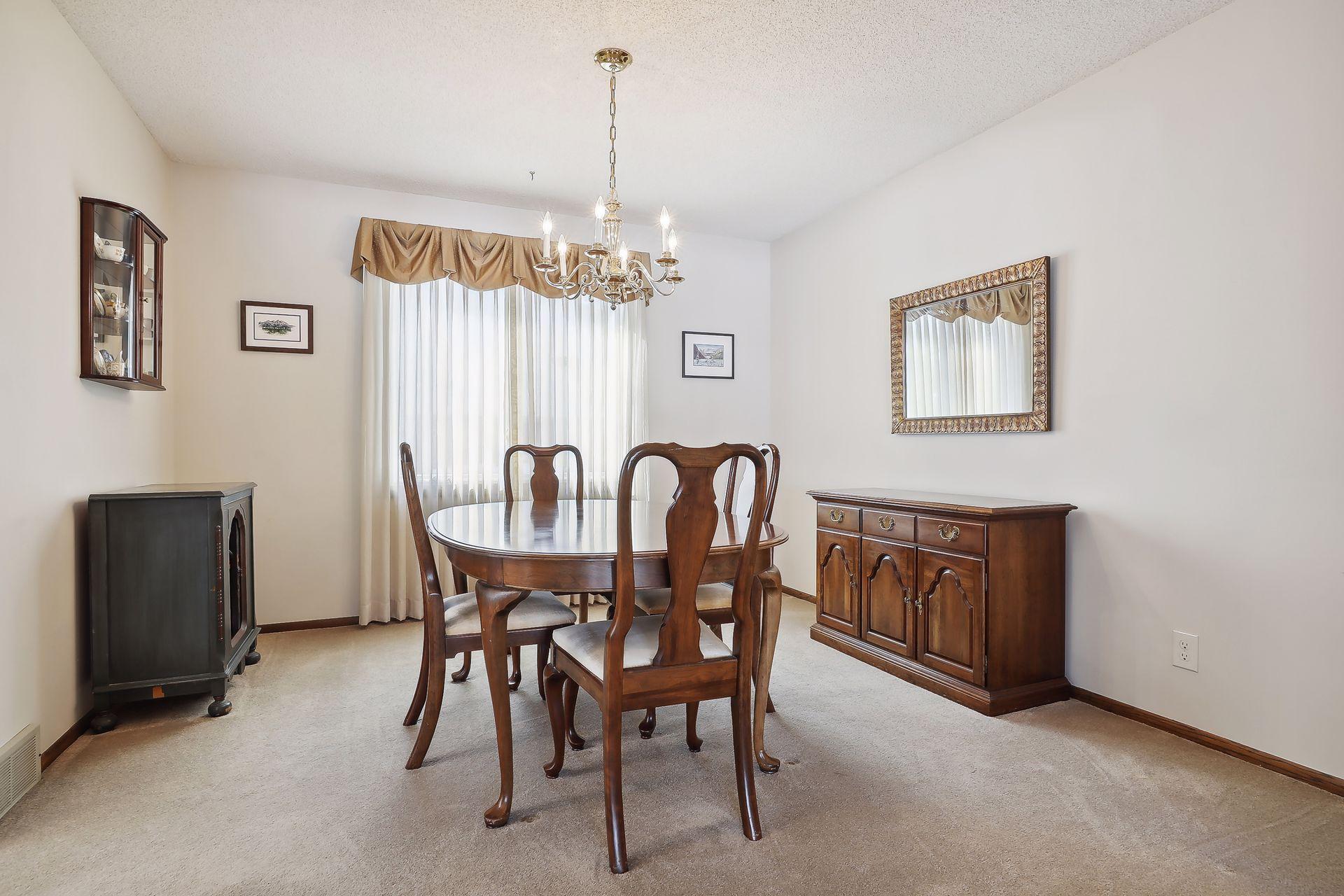 2005 Fountain Lane N