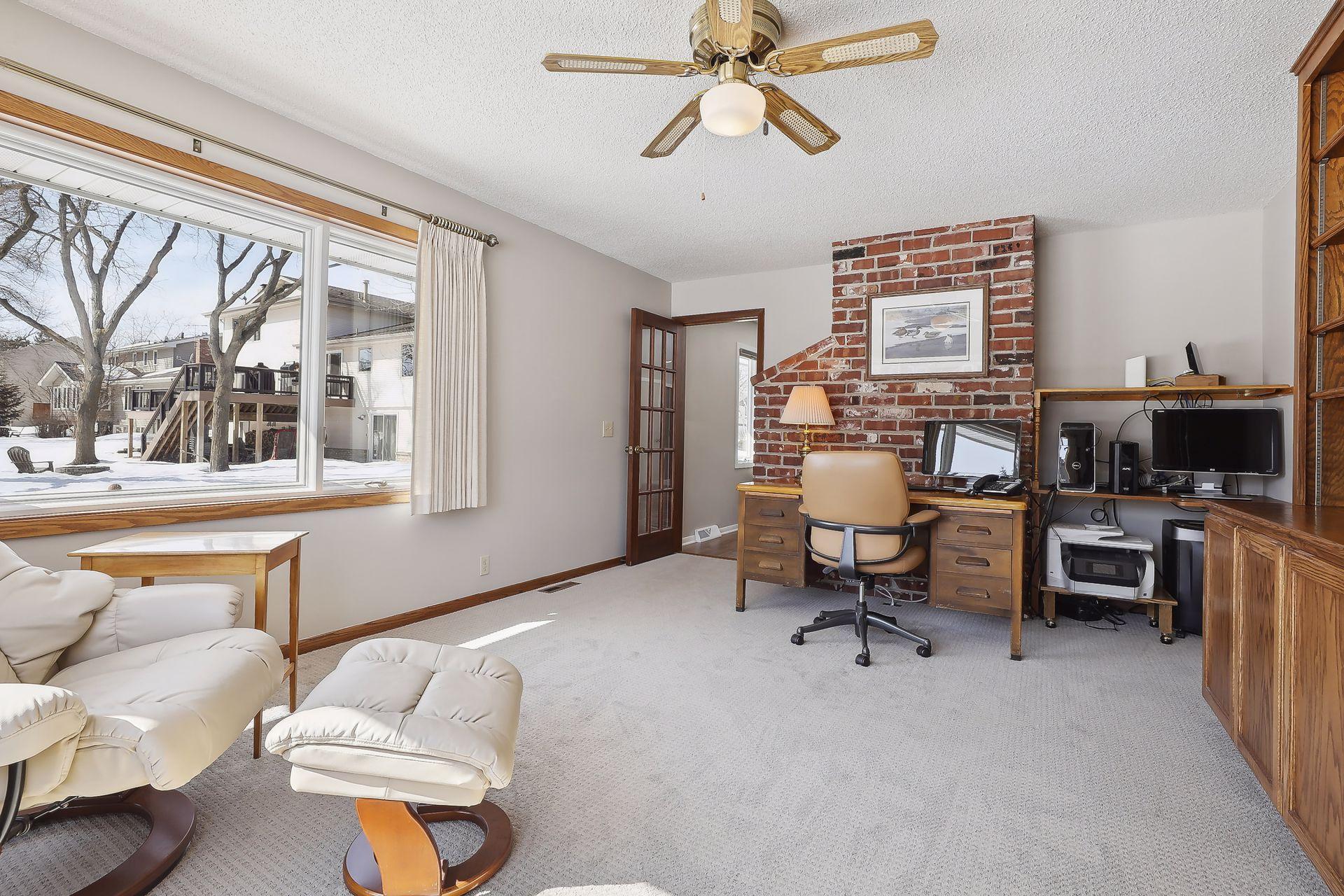 2005 Fountain Lane N