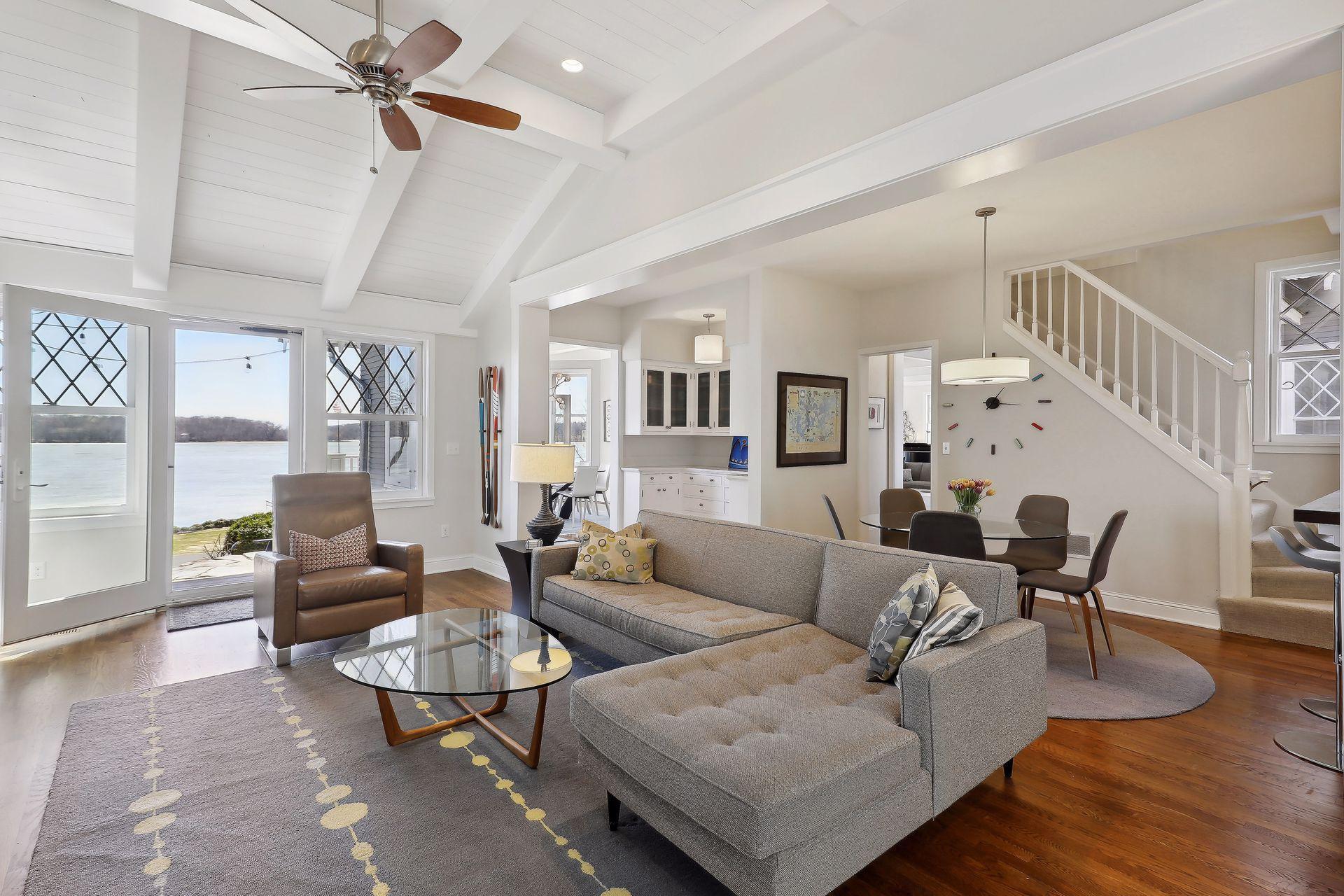 2462 Lafayette Road