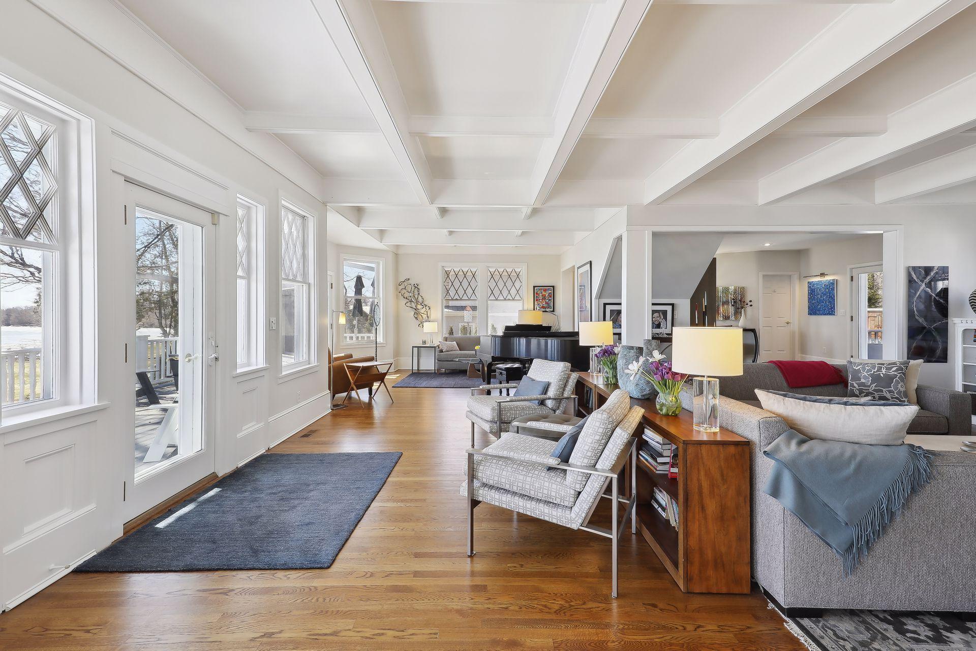 2462 Lafayette Road