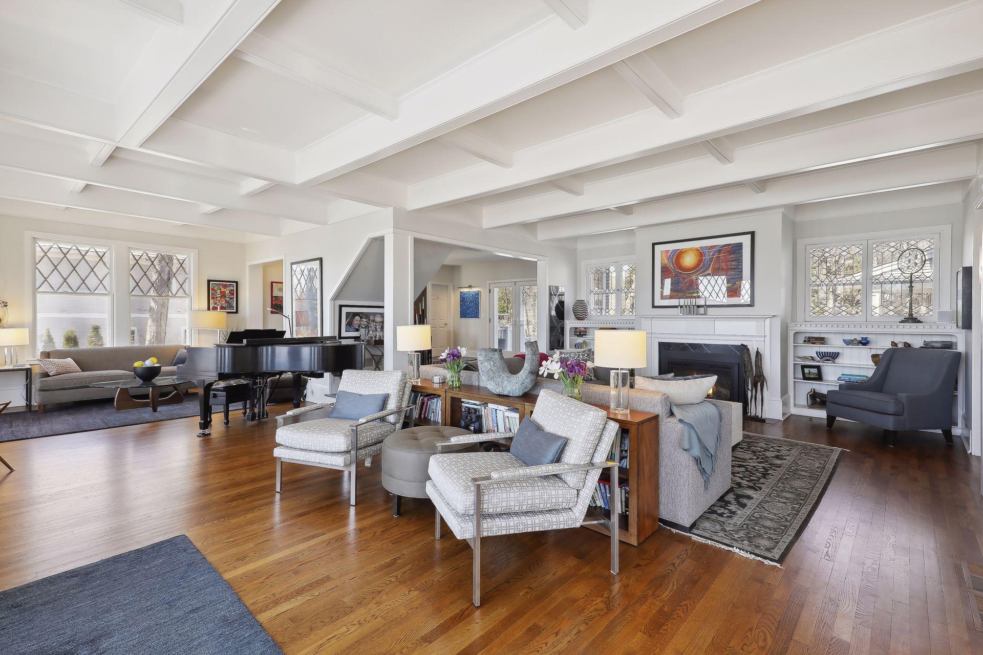 2462 Lafayette Road