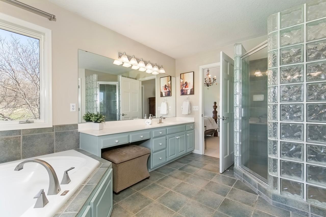 2780 Countryside Drive W