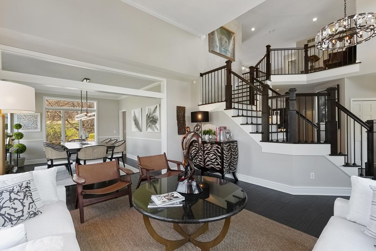 2780 Countryside Drive W