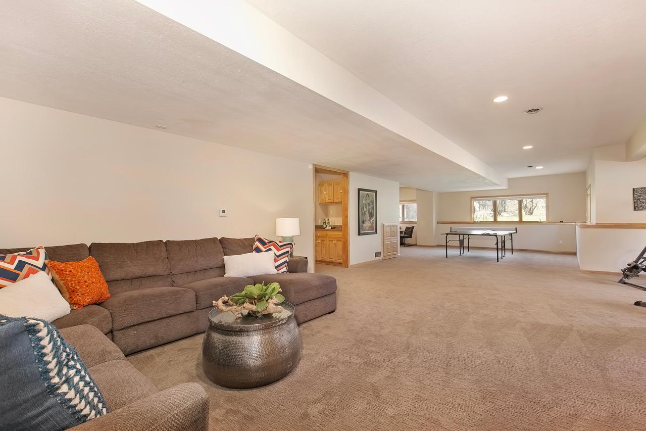 2780 Countryside Drive W