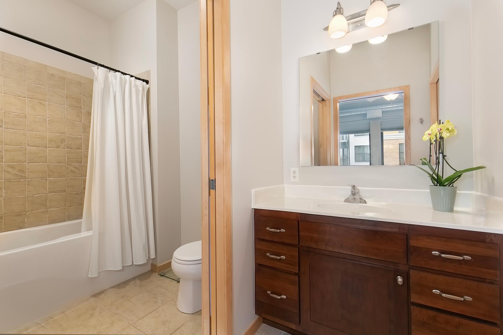 4525 Park Commons Drive Unit: 200